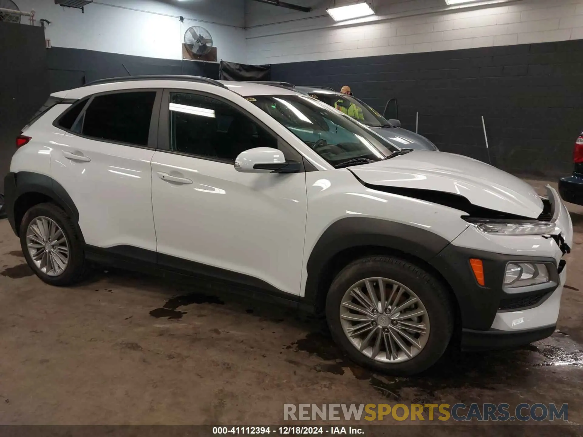 1 Photograph of a damaged car KM8K2CAA8LU498324 HYUNDAI KONA 2020