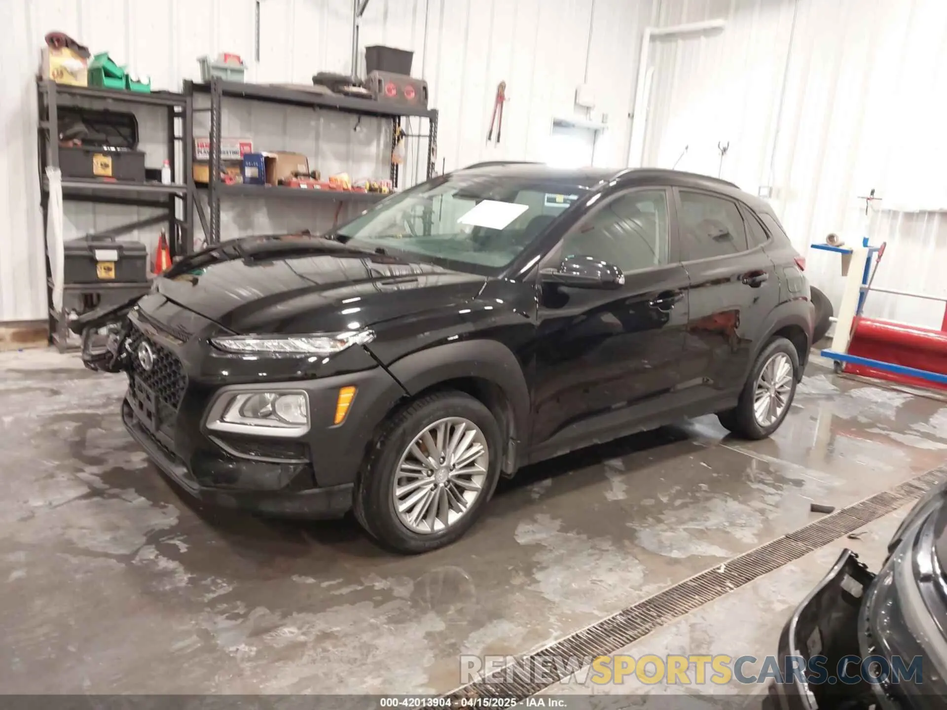 2 Photograph of a damaged car KM8K2CAA8LU568288 HYUNDAI KONA 2020