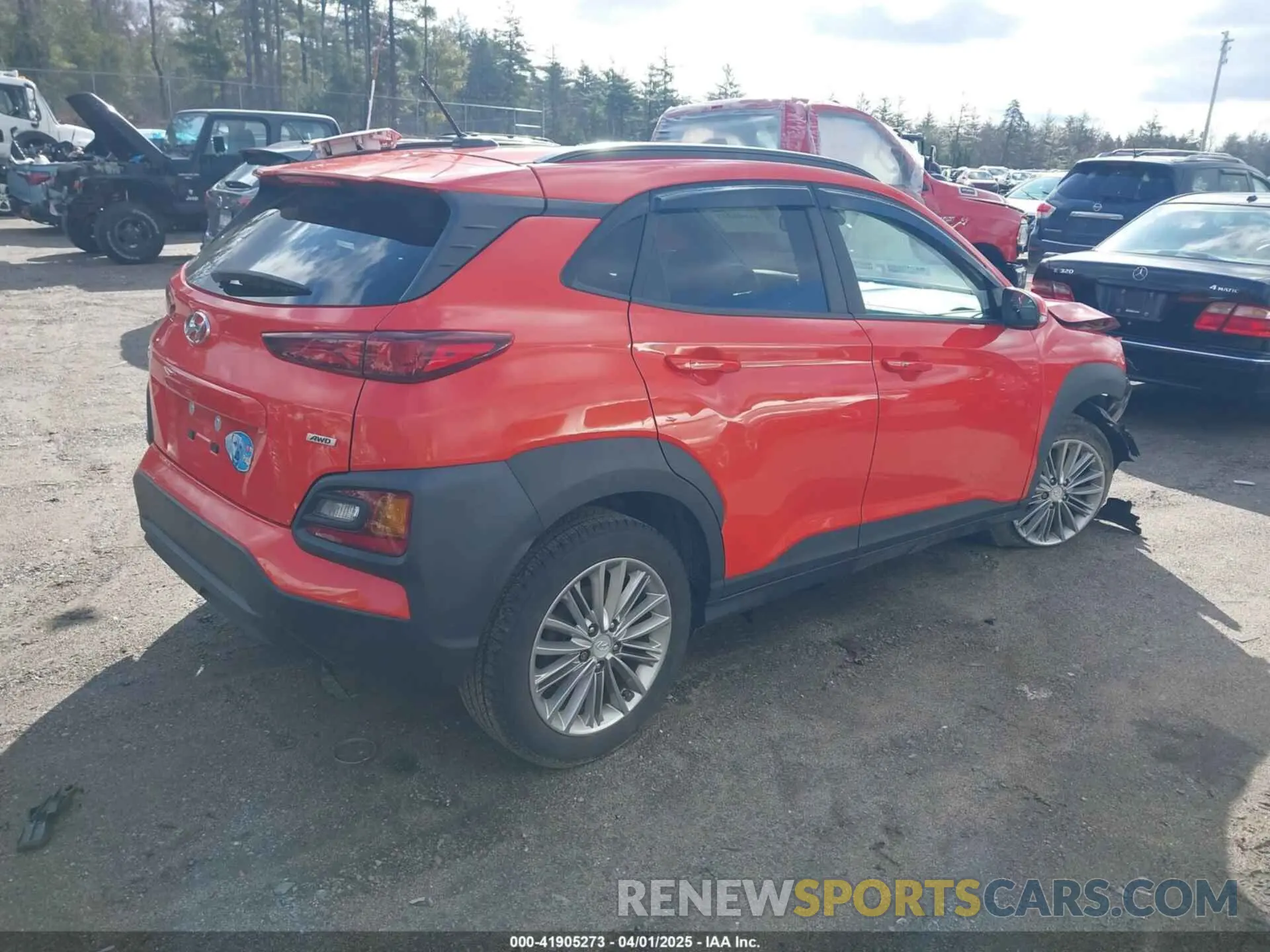 4 Фотография поврежденного автомобиля KM8K2CAAXLU574383 HYUNDAI KONA 2020