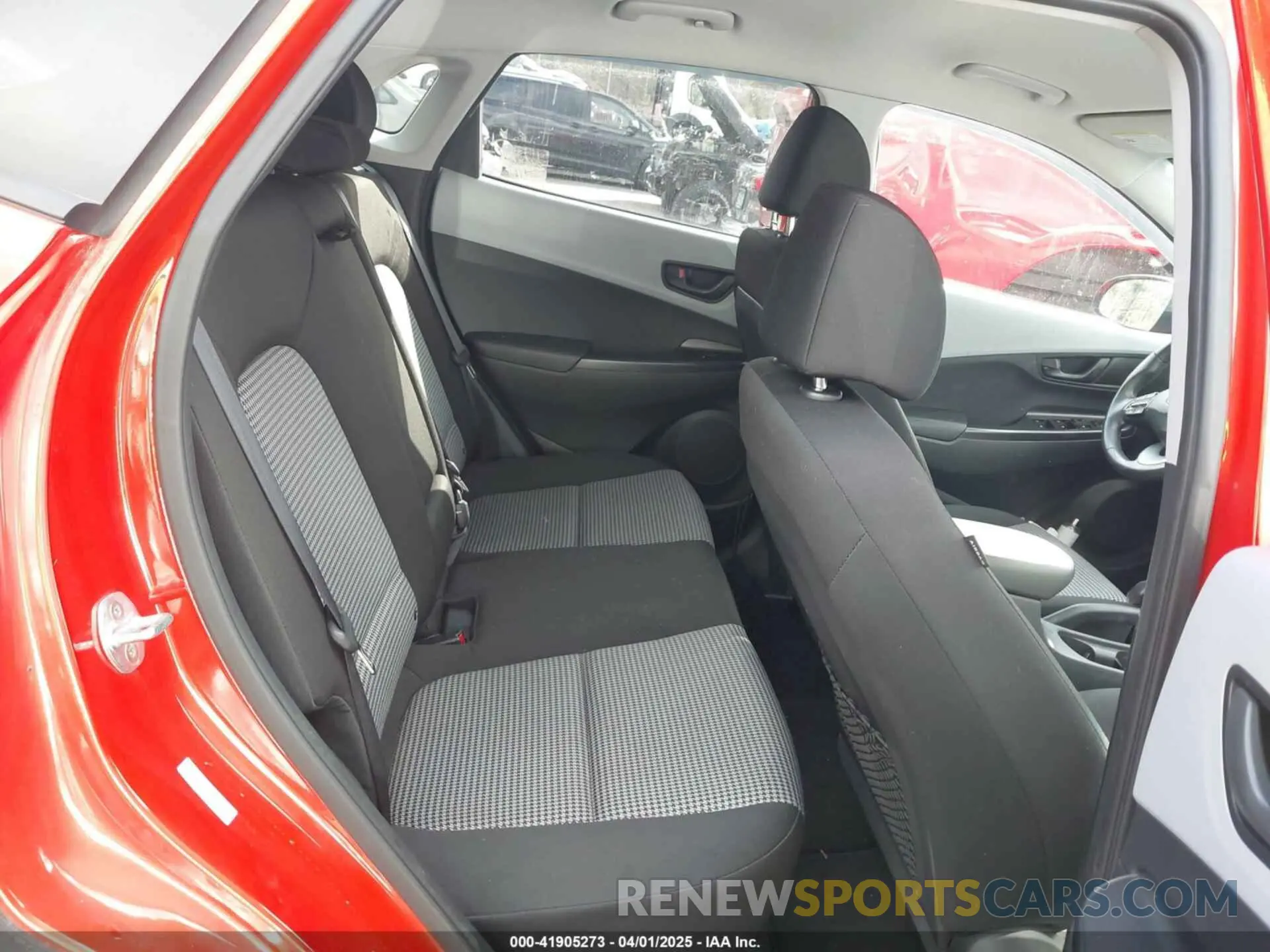8 Фотография поврежденного автомобиля KM8K2CAAXLU574383 HYUNDAI KONA 2020