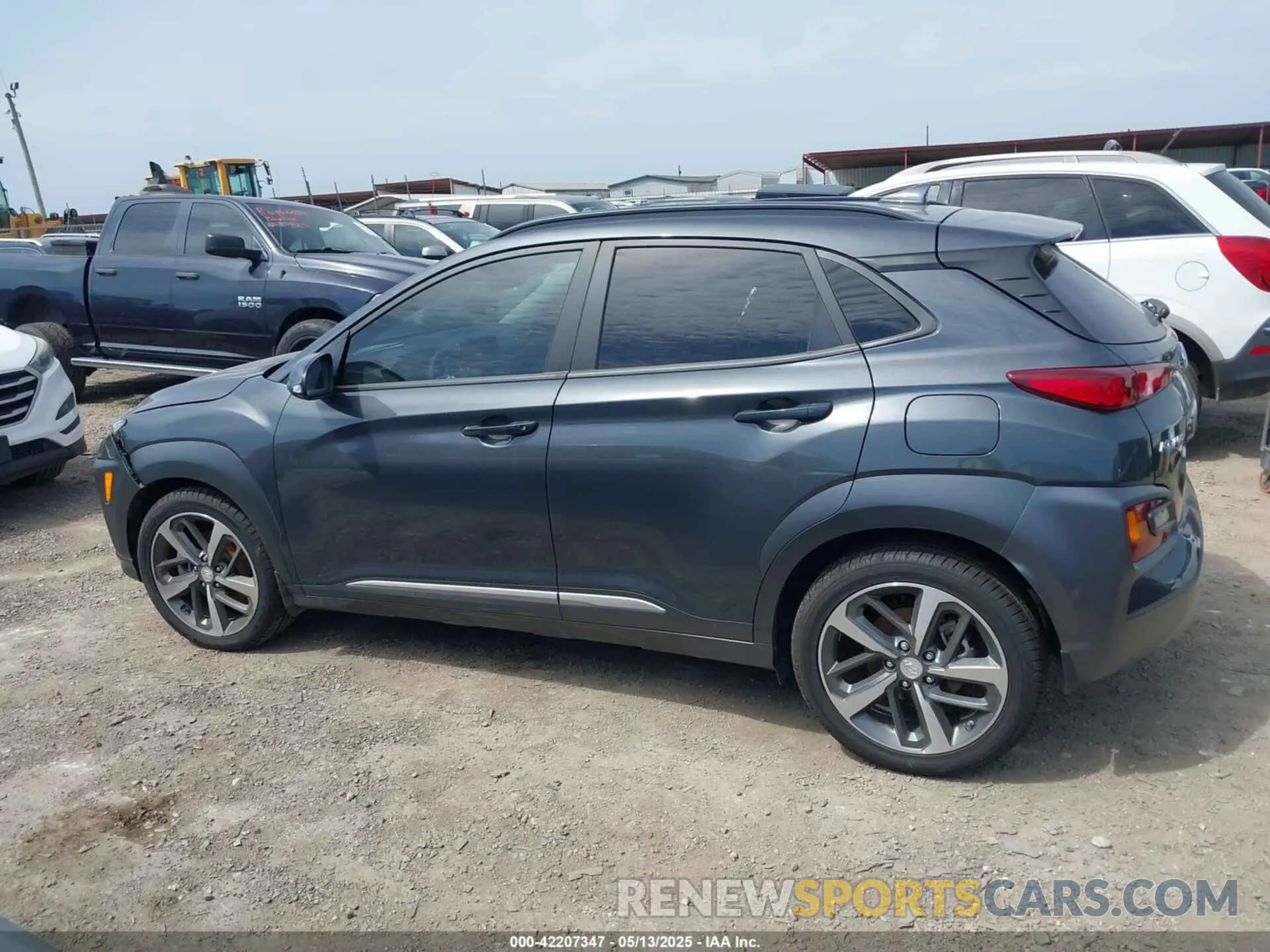 14 Photograph of a damaged car KM8K33A50LU469447 HYUNDAI KONA 2020
