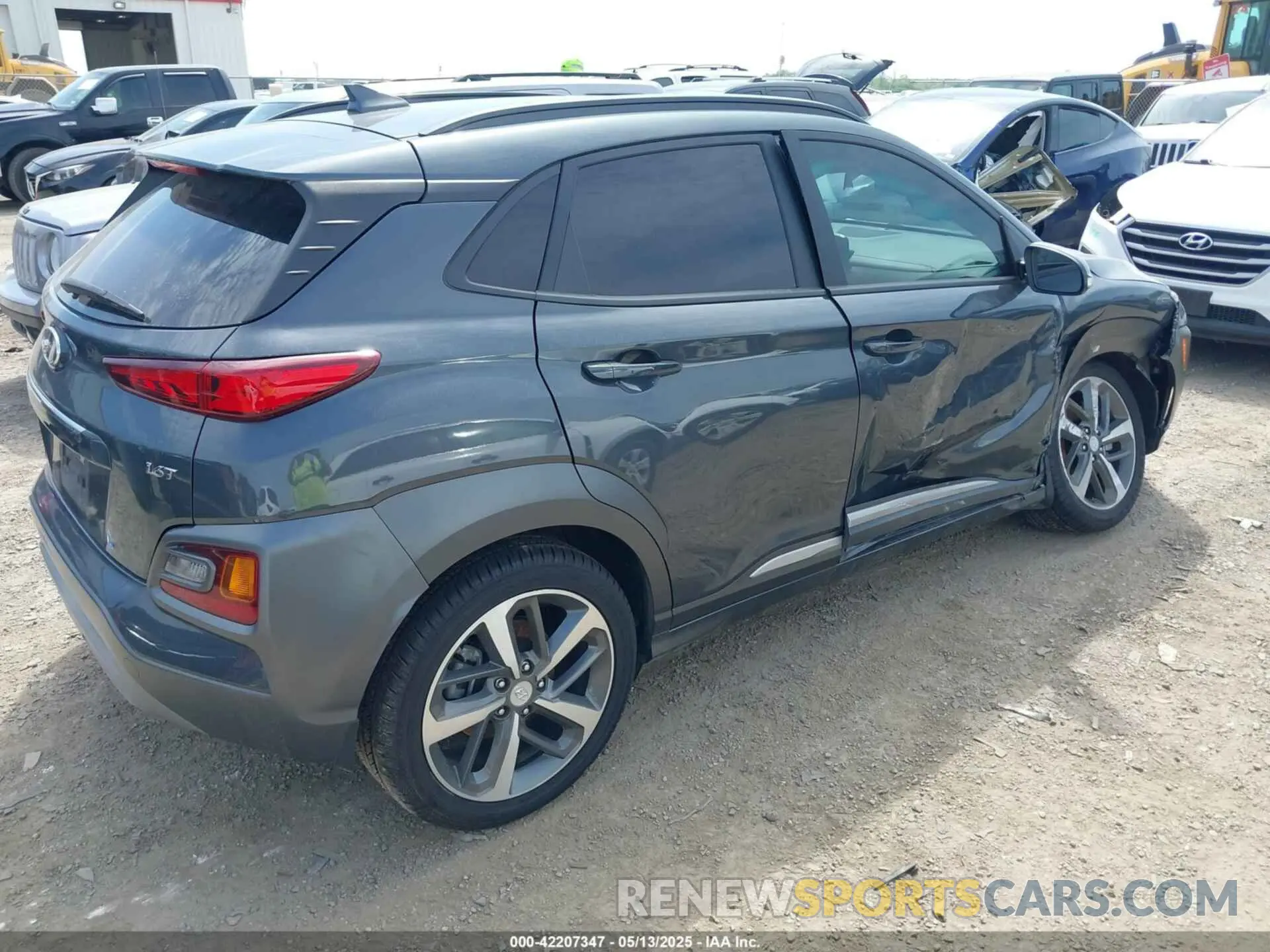 4 Photograph of a damaged car KM8K33A50LU469447 HYUNDAI KONA 2020