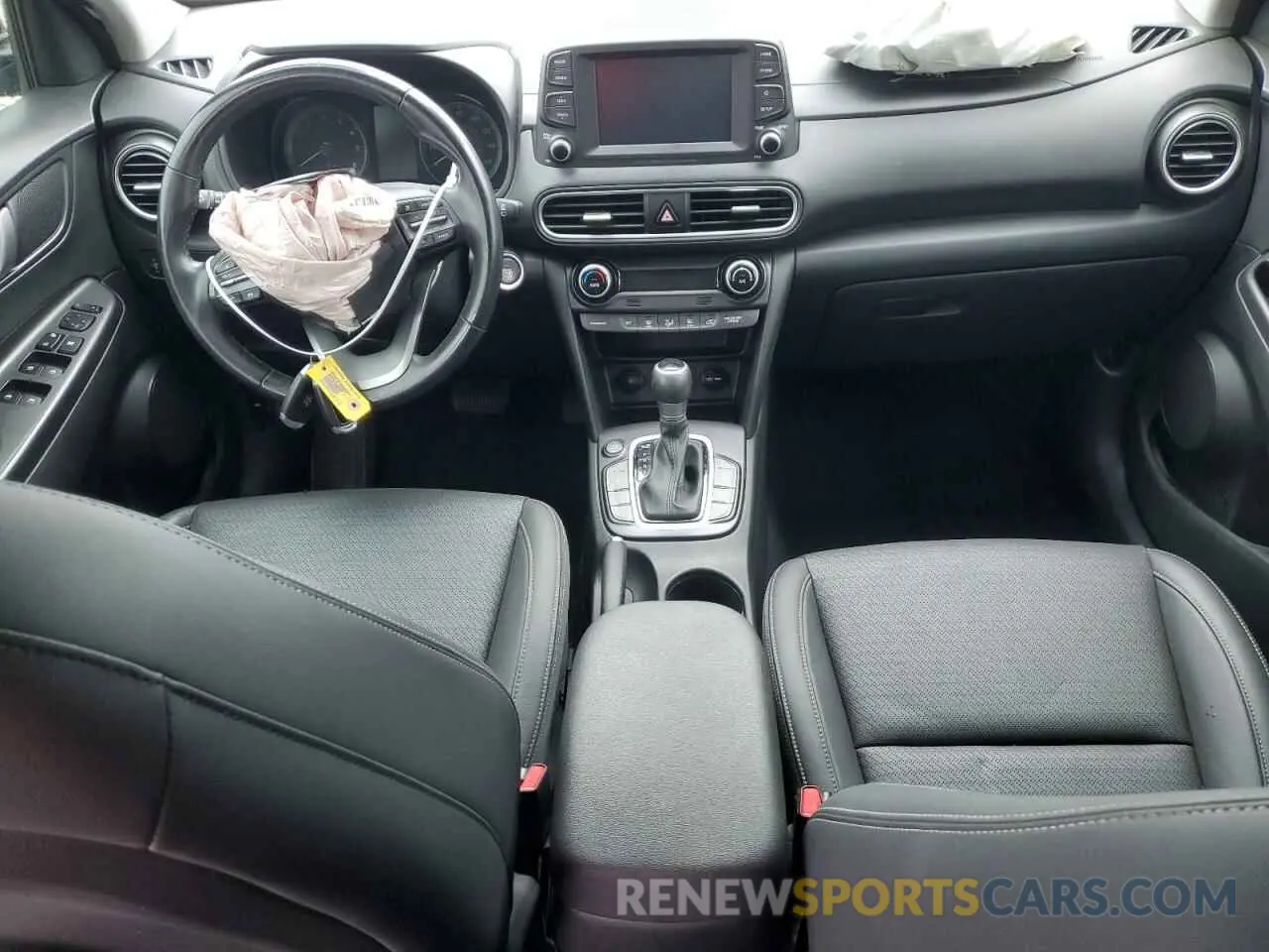 8 Photograph of a damaged car KM8K33A52LU396680 HYUNDAI KONA 2020