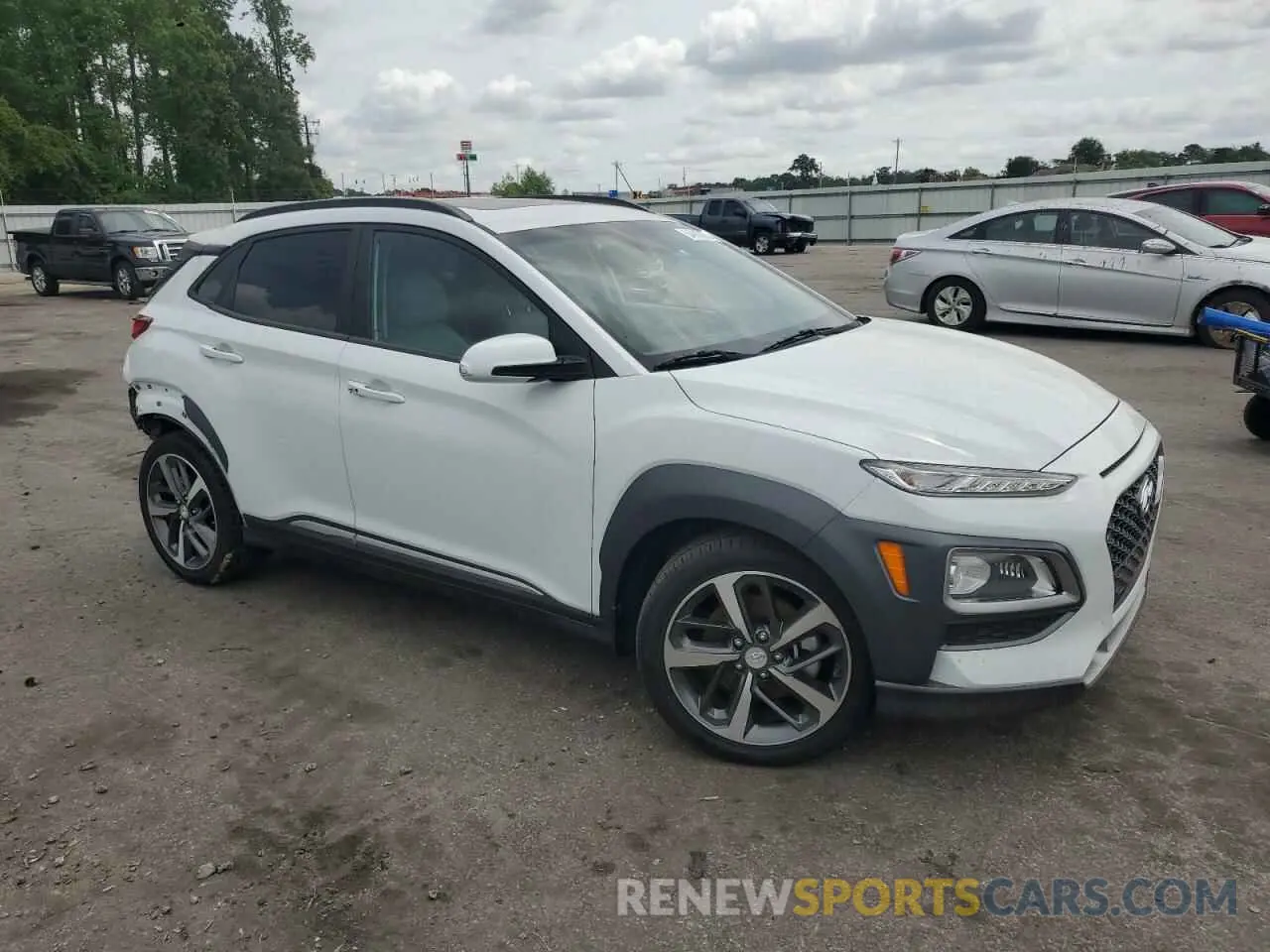 4 Photograph of a damaged car KM8K33A56LU447551 HYUNDAI KONA 2020