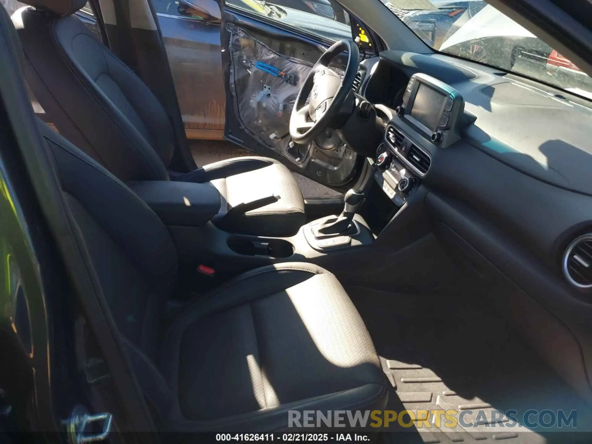 5 Photograph of a damaged car KM8K33A58LU414955 HYUNDAI KONA 2020