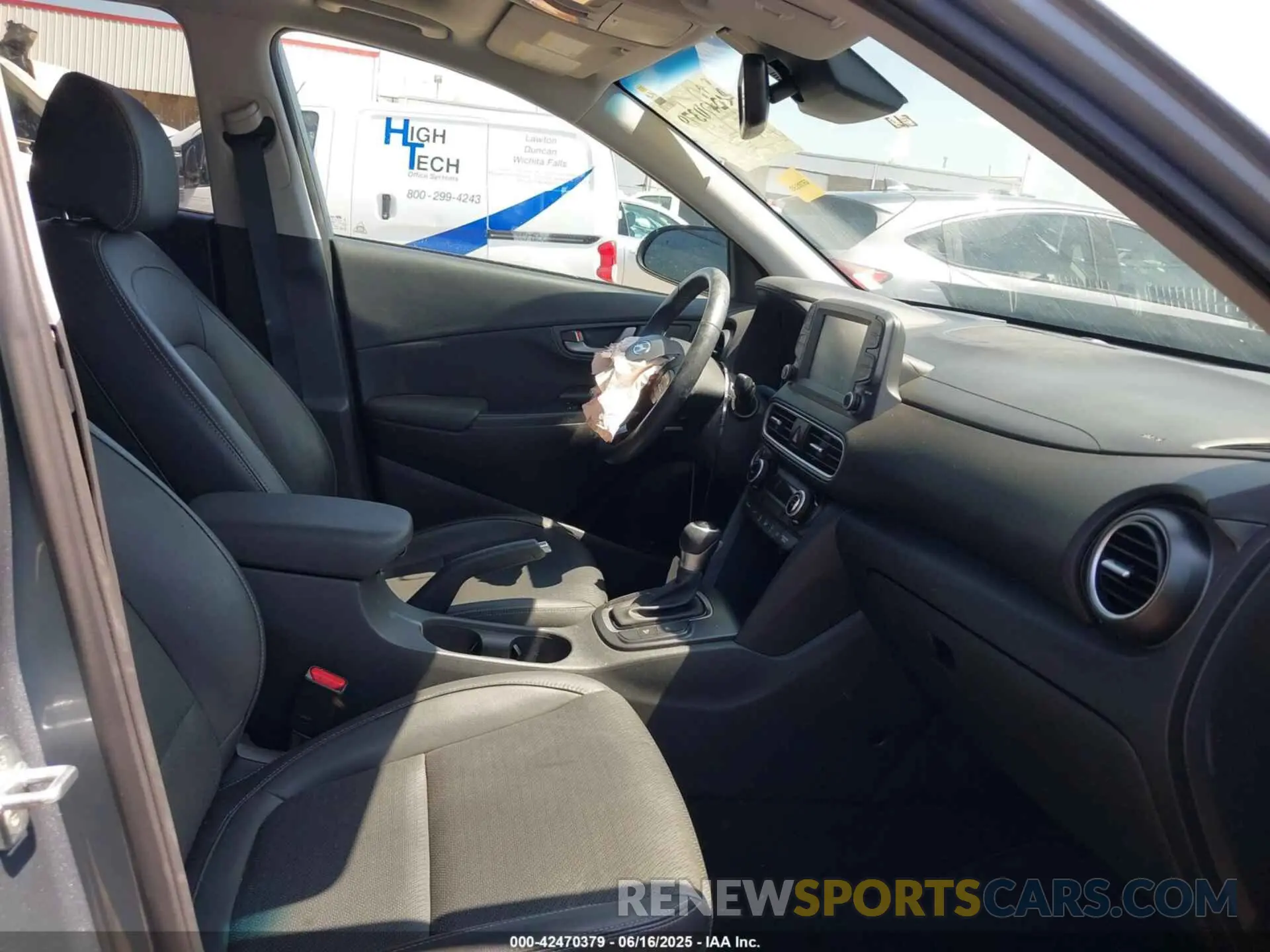 5 Photograph of a damaged car KM8K33A59LU398183 HYUNDAI KONA 2020