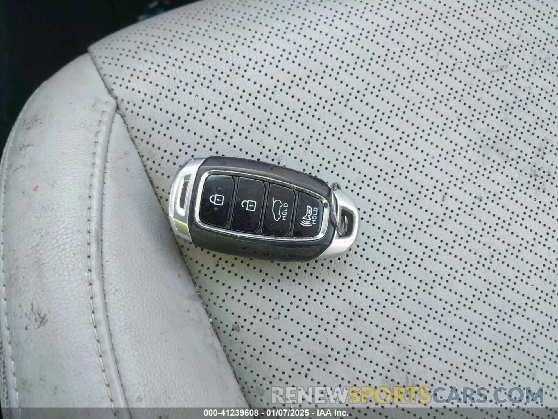11 Photograph of a damaged car KM8K3CA53LU525591 HYUNDAI KONA 2020