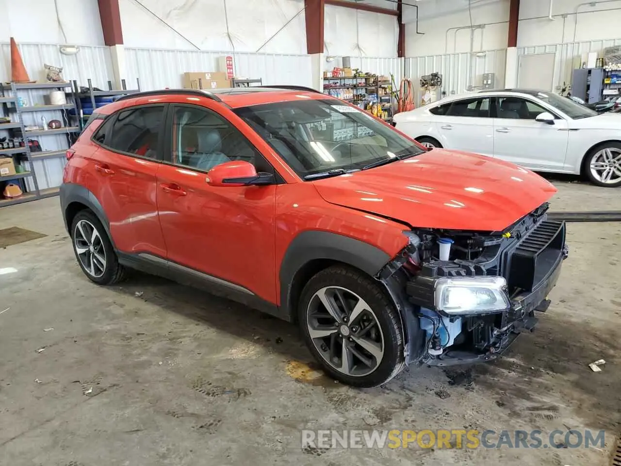 4 Фотография поврежденного автомобиля KM8K3CA53LU536834 HYUNDAI KONA 2020