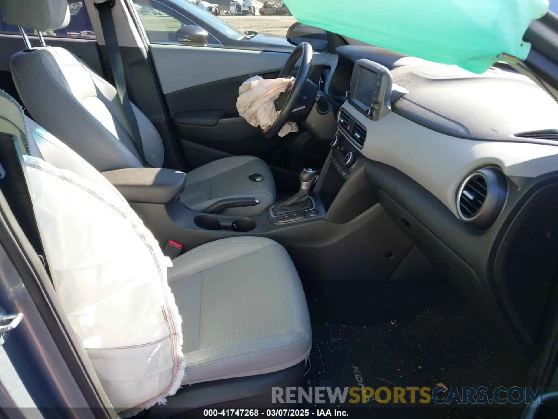 5 Фотография поврежденного автомобиля KM8K3CA56LU494806 HYUNDAI KONA 2020