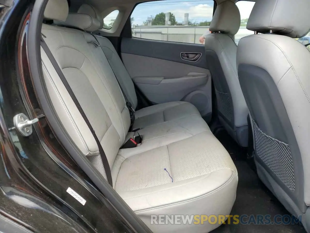 11 Photograph of a damaged car KM8K53AG7LU078890 HYUNDAI KONA 2020