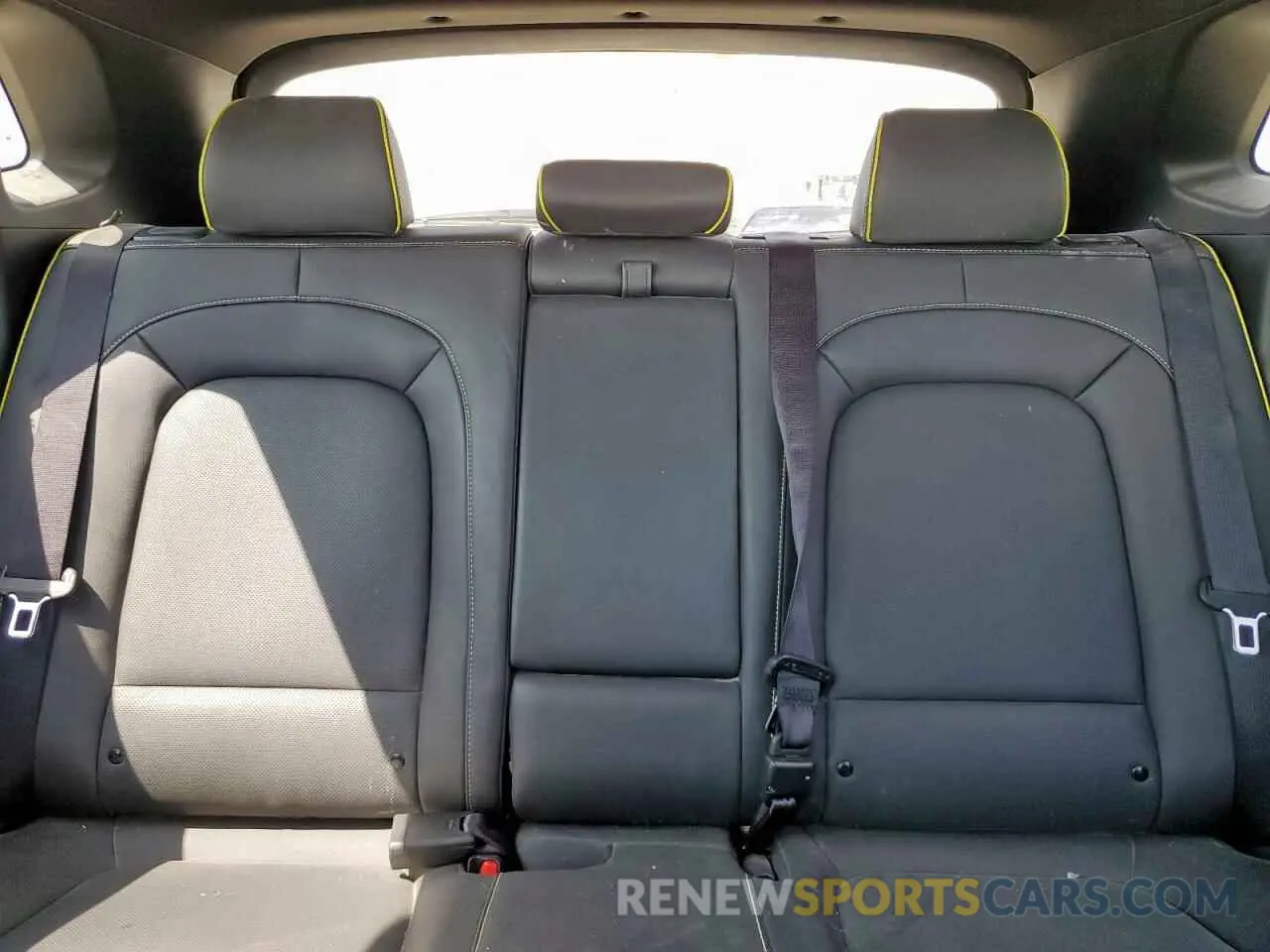 10 Photograph of a damaged car KM8K5CA50LU501596 HYUNDAI KONA 2020
