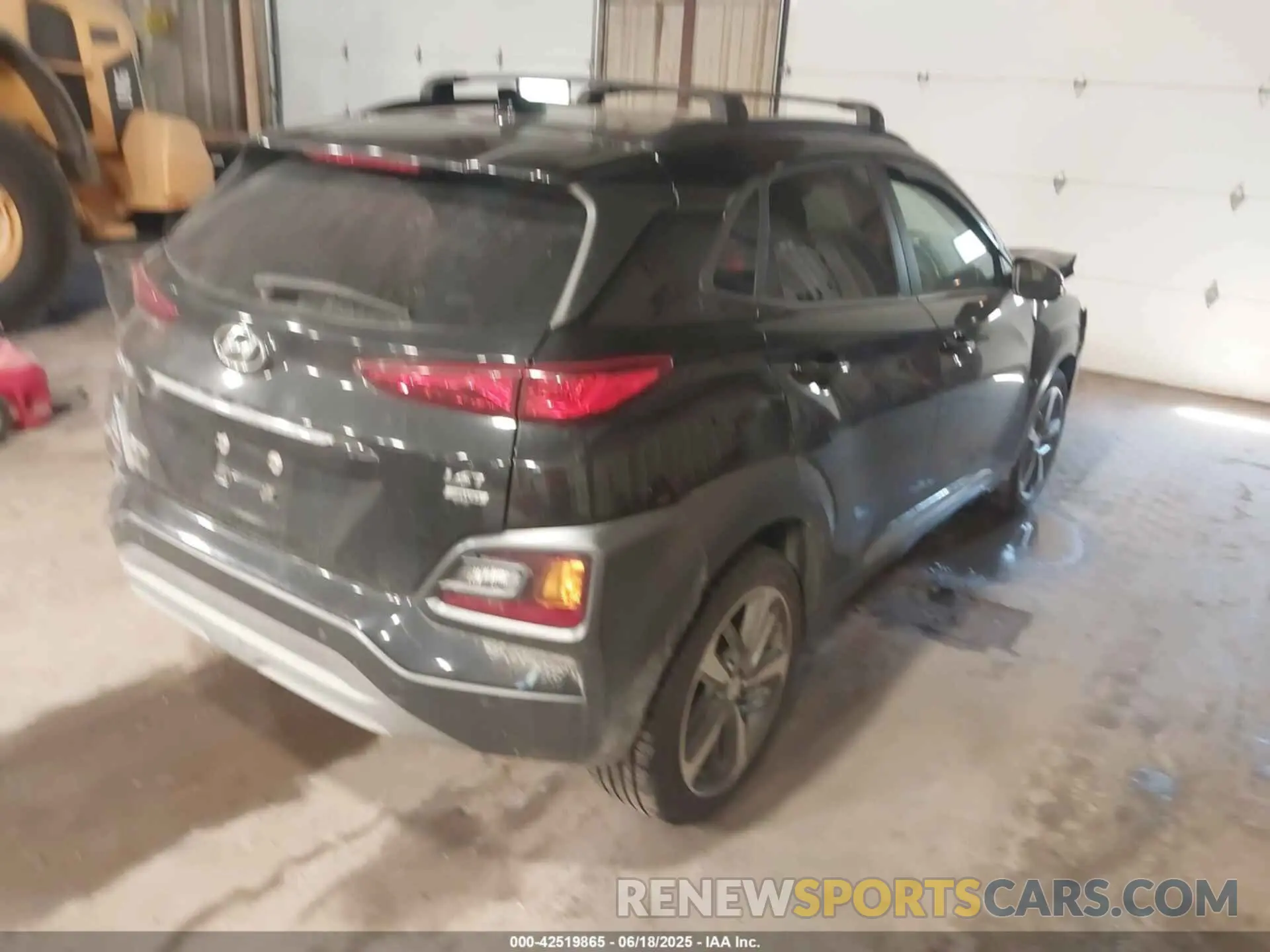 4 Фотография поврежденного автомобиля KM8K5CA52LU523986 HYUNDAI KONA 2020