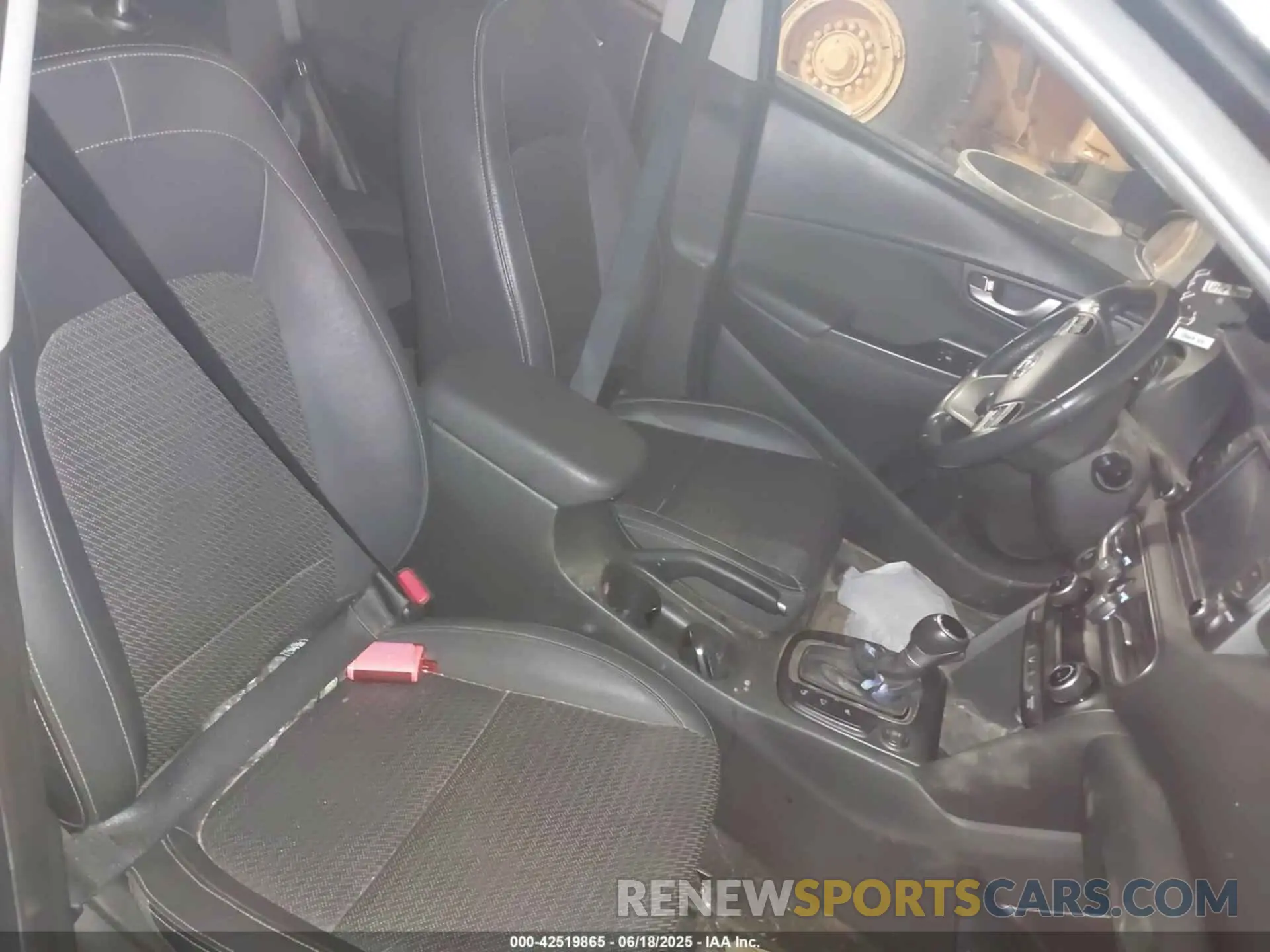 5 Фотография поврежденного автомобиля KM8K5CA52LU523986 HYUNDAI KONA 2020