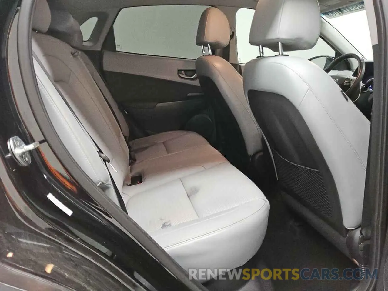 10 Фотография поврежденного автомобиля KM8K5CA53LU522829 HYUNDAI KONA 2020