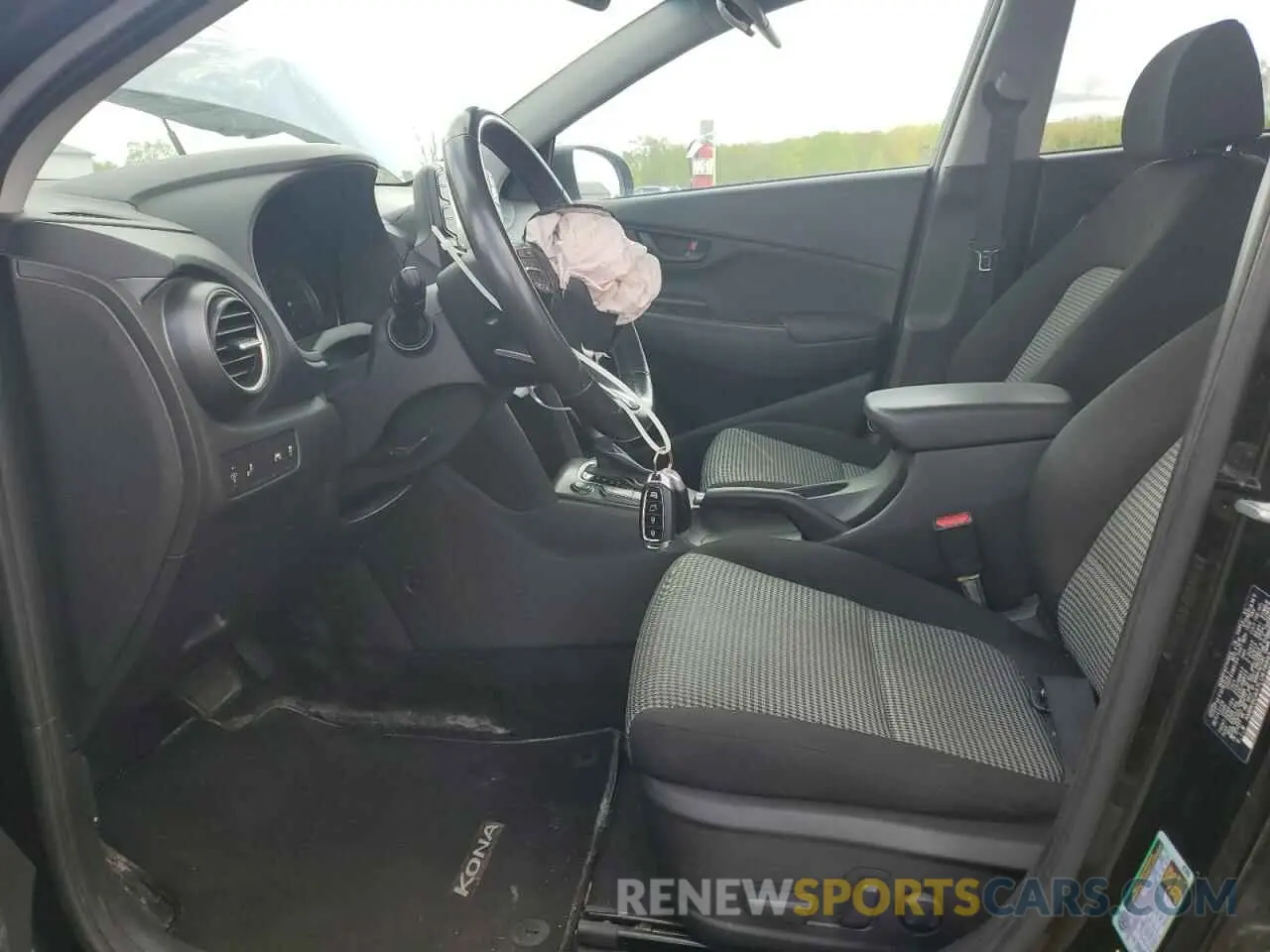 7 Фотография поврежденного автомобиля KM8K6CAA7LU478893 HYUNDAI KONA 2020