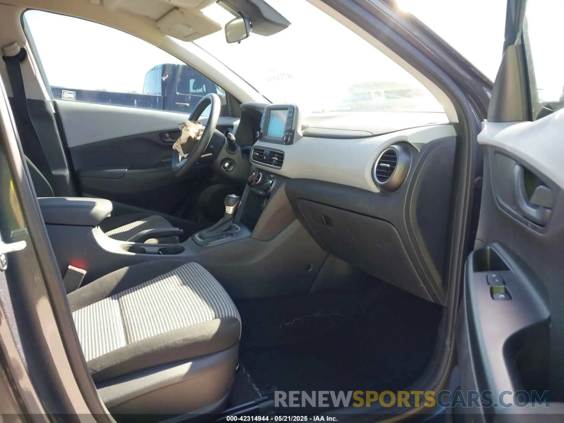 5 Фотография поврежденного автомобиля KM8K12AA0MU611701 HYUNDAI KONA 2021