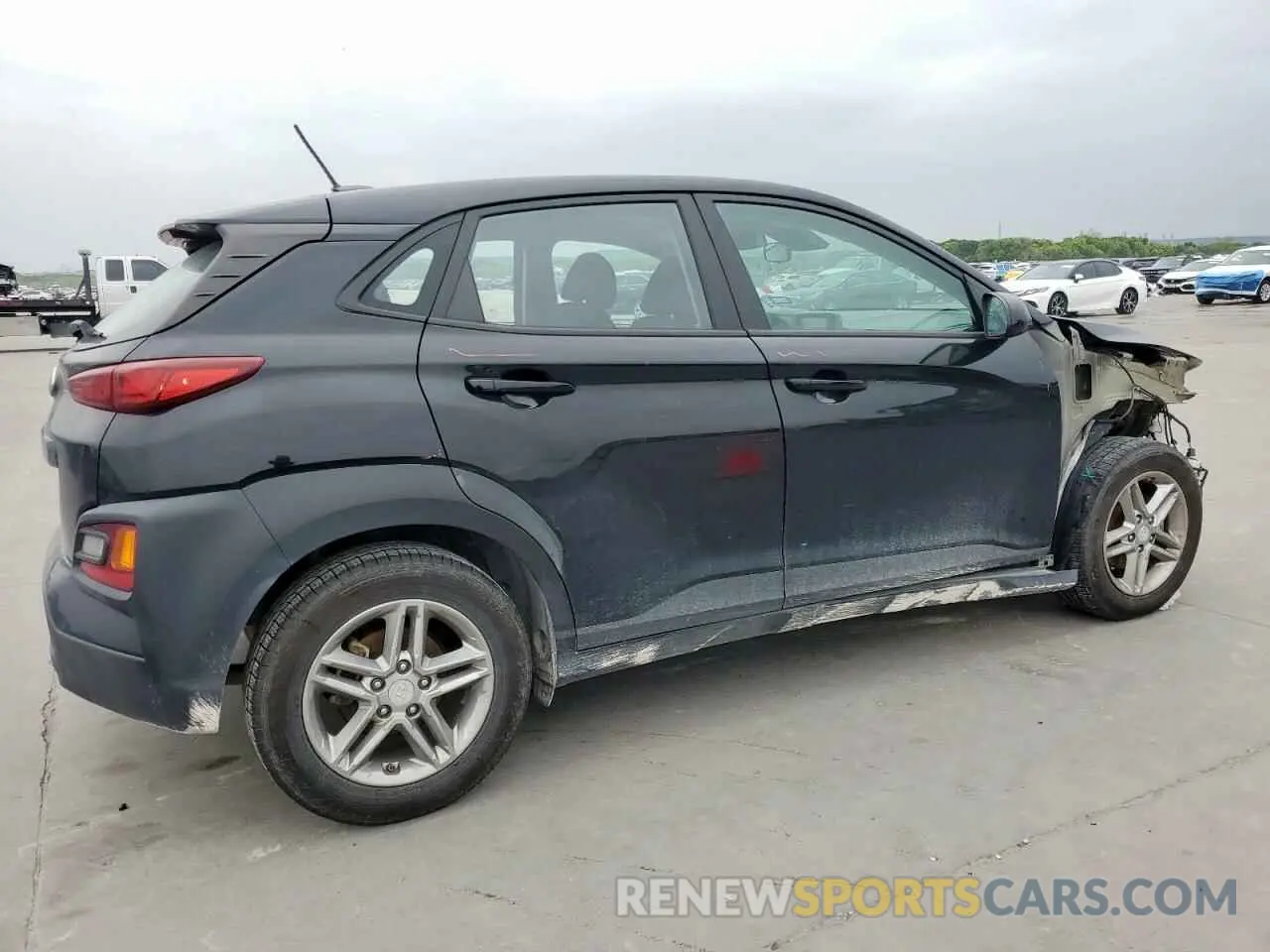 3 Photograph of a damaged car KM8K12AA0MU641118 HYUNDAI KONA 2021
