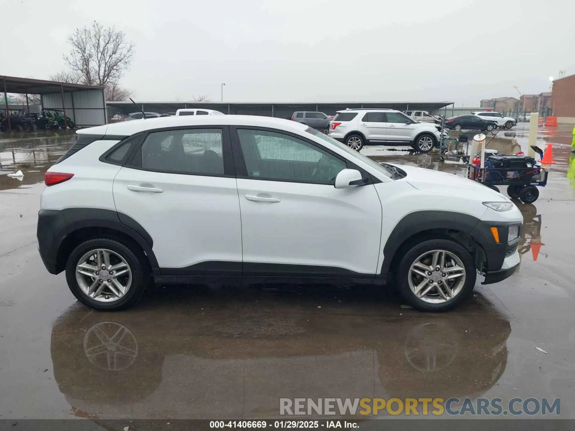 13 Фотография поврежденного автомобиля KM8K12AA1MU646845 HYUNDAI KONA 2021