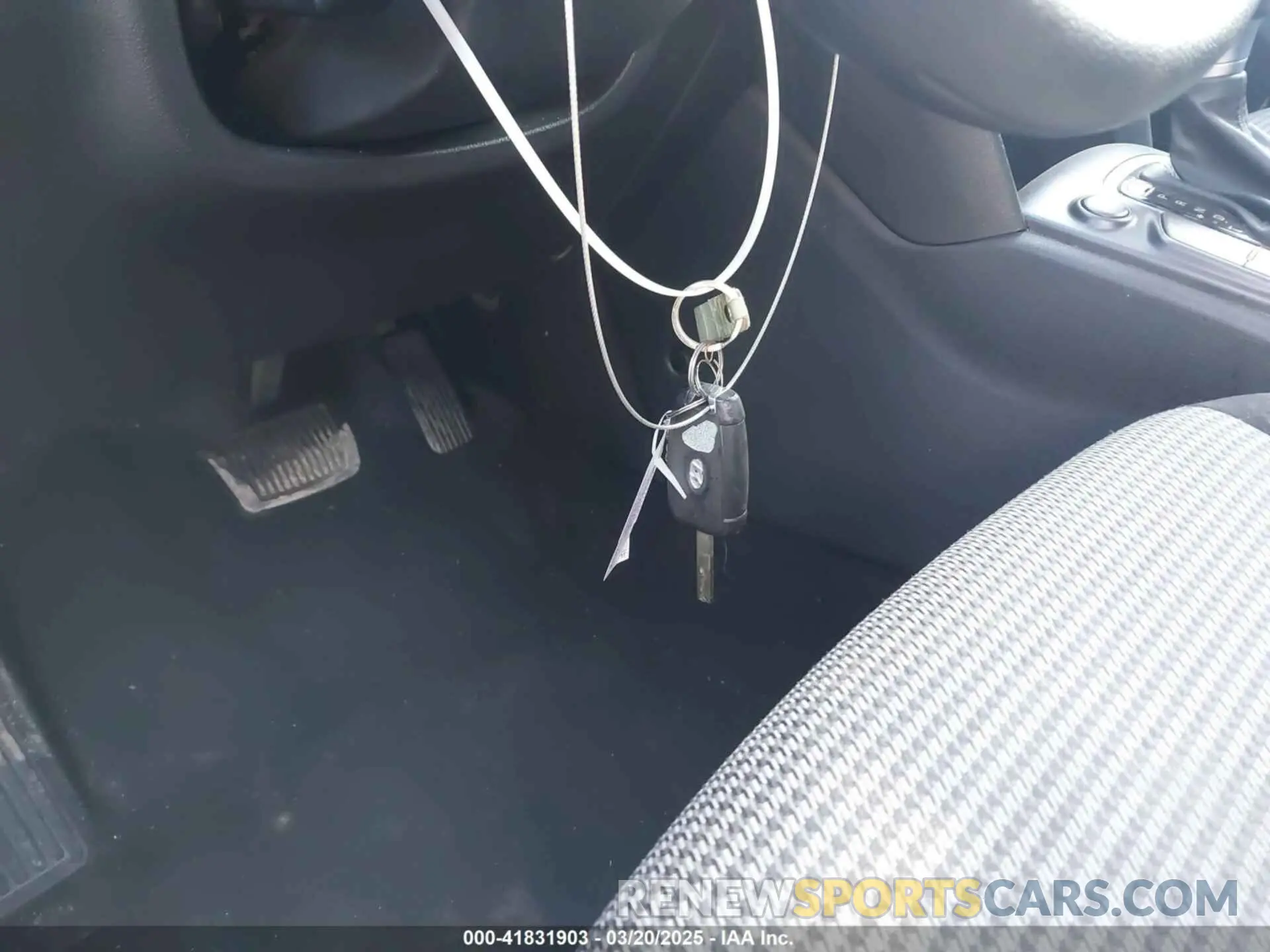11 Photograph of a damaged car KM8K12AA4MU634950 HYUNDAI KONA 2021