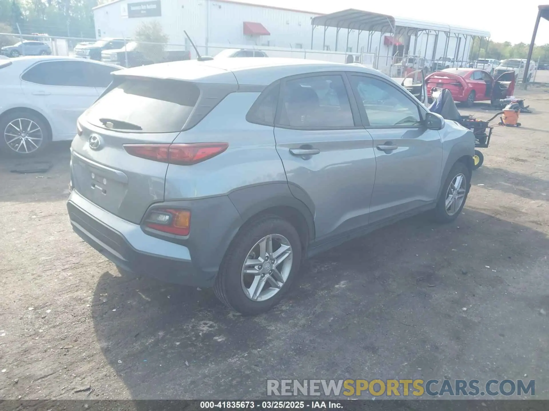 4 Фотография поврежденного автомобиля KM8K12AA4MU642367 HYUNDAI KONA 2021