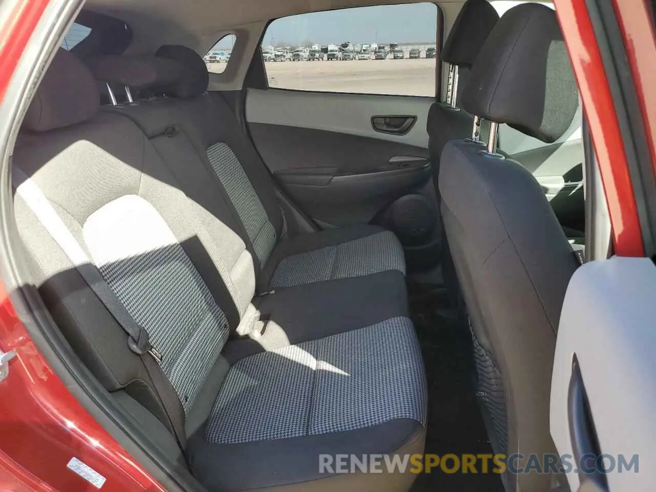 11 Photograph of a damaged car KM8K12AA5MU641177 HYUNDAI KONA 2021