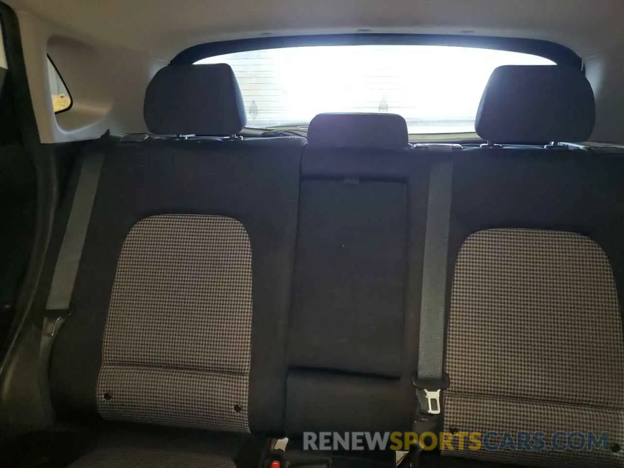 10 Photograph of a damaged car KM8K12AA5MU691612 HYUNDAI KONA 2021