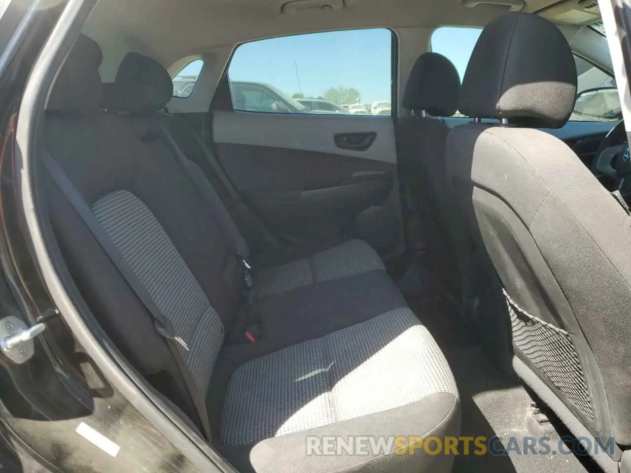 10 Фотография поврежденного автомобиля KM8K12AA6MU647750 HYUNDAI KONA 2021