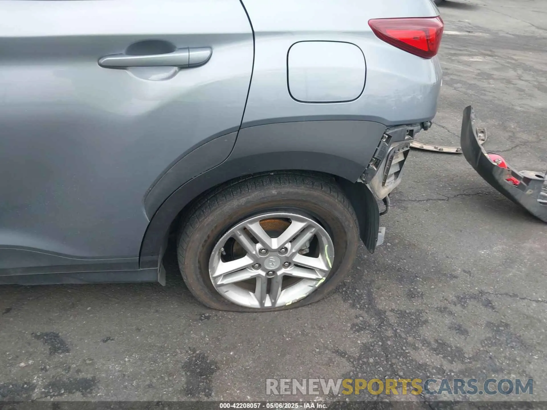 19 Фотография поврежденного автомобиля KM8K12AA7MU610867 HYUNDAI KONA 2021