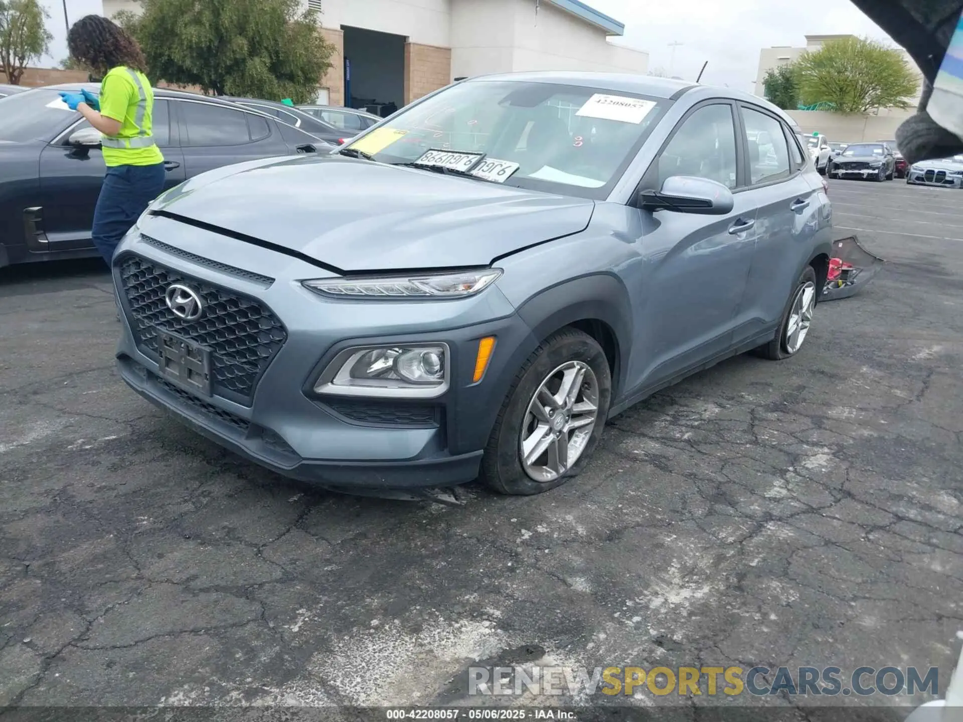 2 Фотография поврежденного автомобиля KM8K12AA7MU610867 HYUNDAI KONA 2021