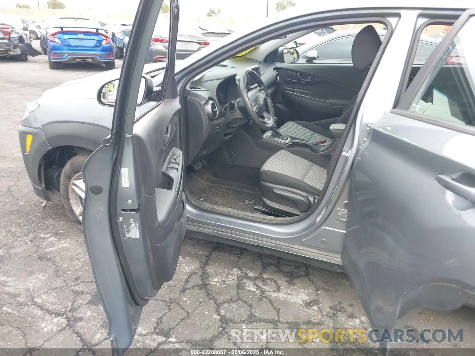 5 Фотография поврежденного автомобиля KM8K12AA7MU610867 HYUNDAI KONA 2021