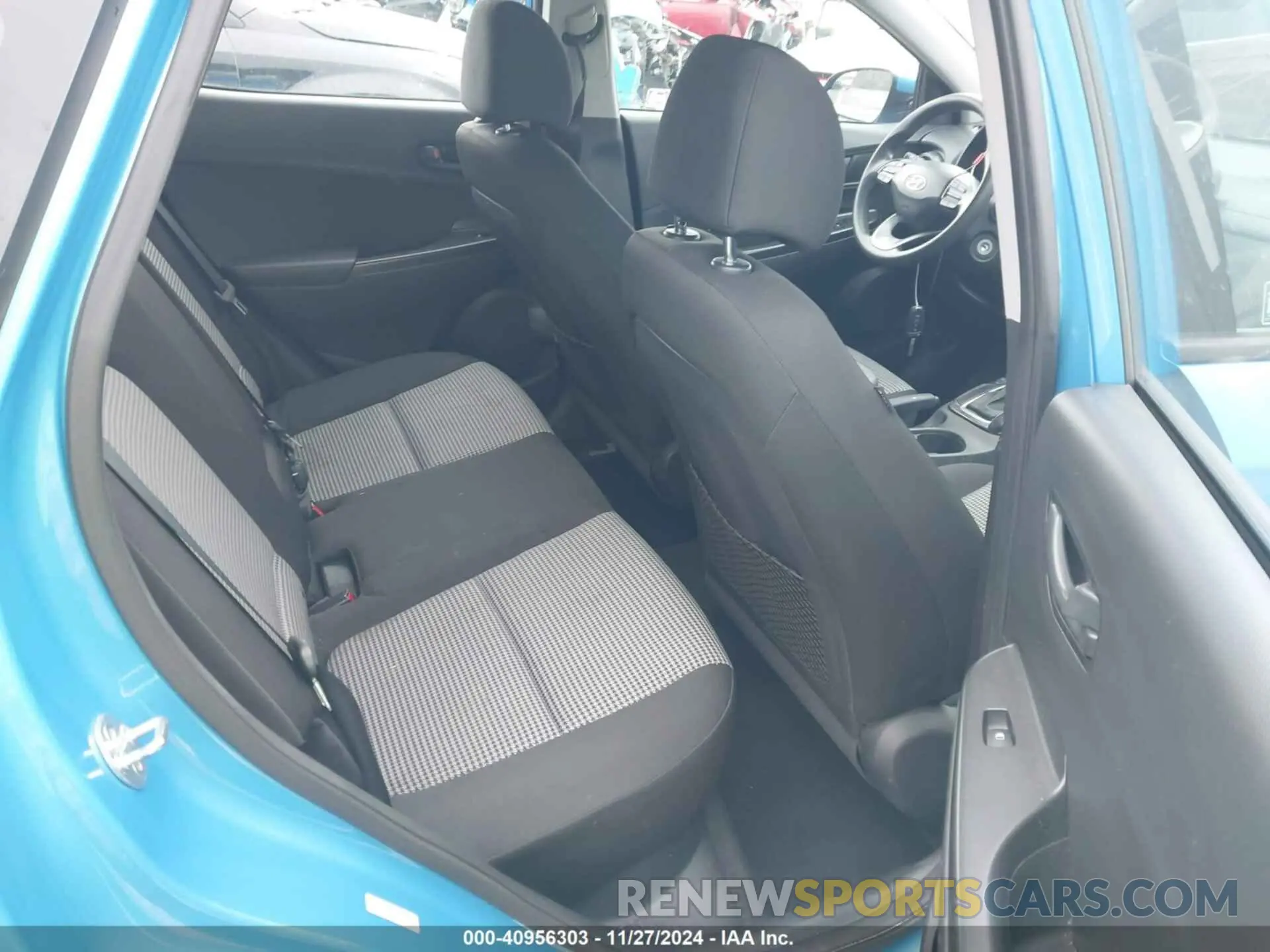 8 Photograph of a damaged car KM8K12AA8MU613325 HYUNDAI KONA 2021