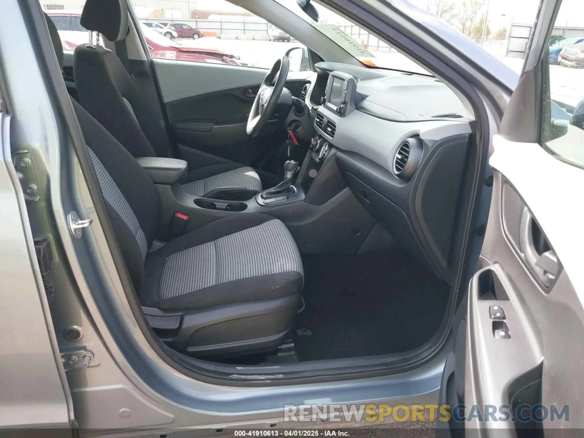 5 Фотография поврежденного автомобиля KM8K12AAXMU600057 HYUNDAI KONA 2021