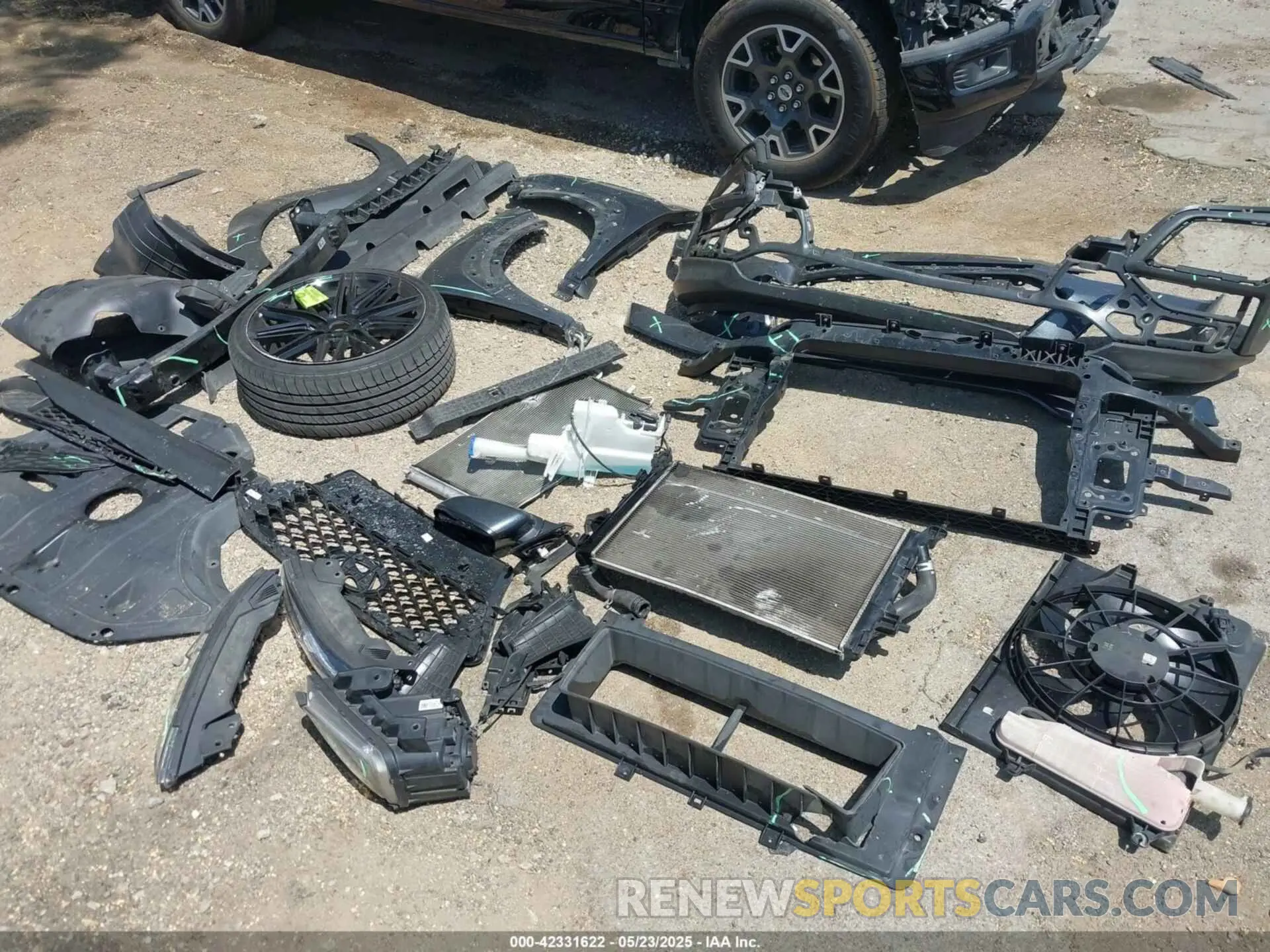 12 Photograph of a damaged car KM8K12AAXMU672103 HYUNDAI KONA 2021