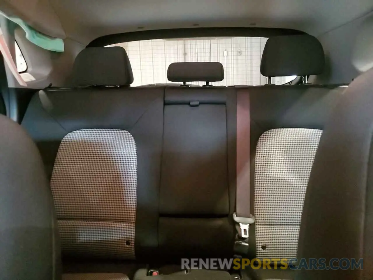 10 Photograph of a damaged car KM8K1CAA0MU741631 HYUNDAI KONA 2021