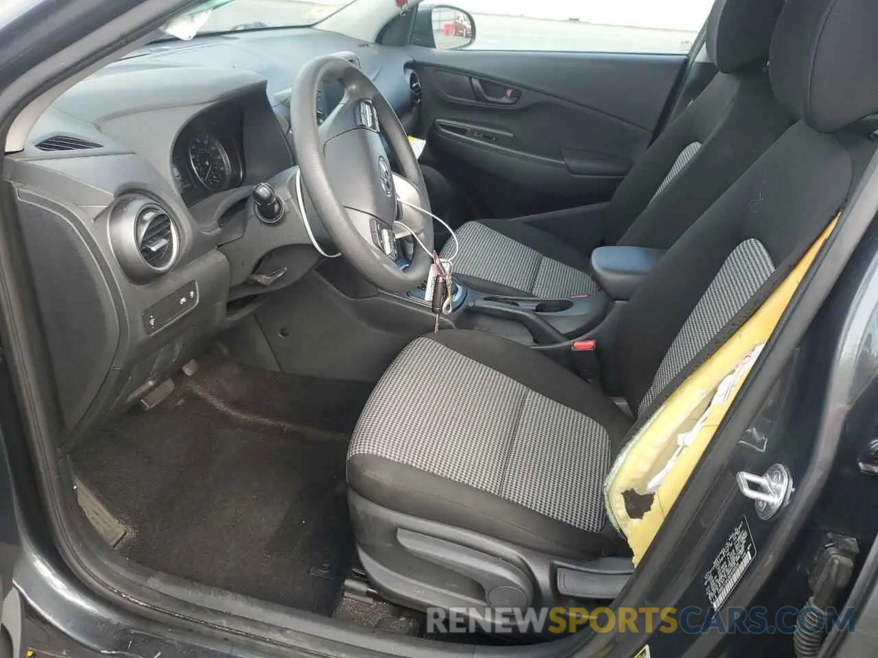 7 Photograph of a damaged car KM8K1CAA2MU646536 HYUNDAI KONA 2021
