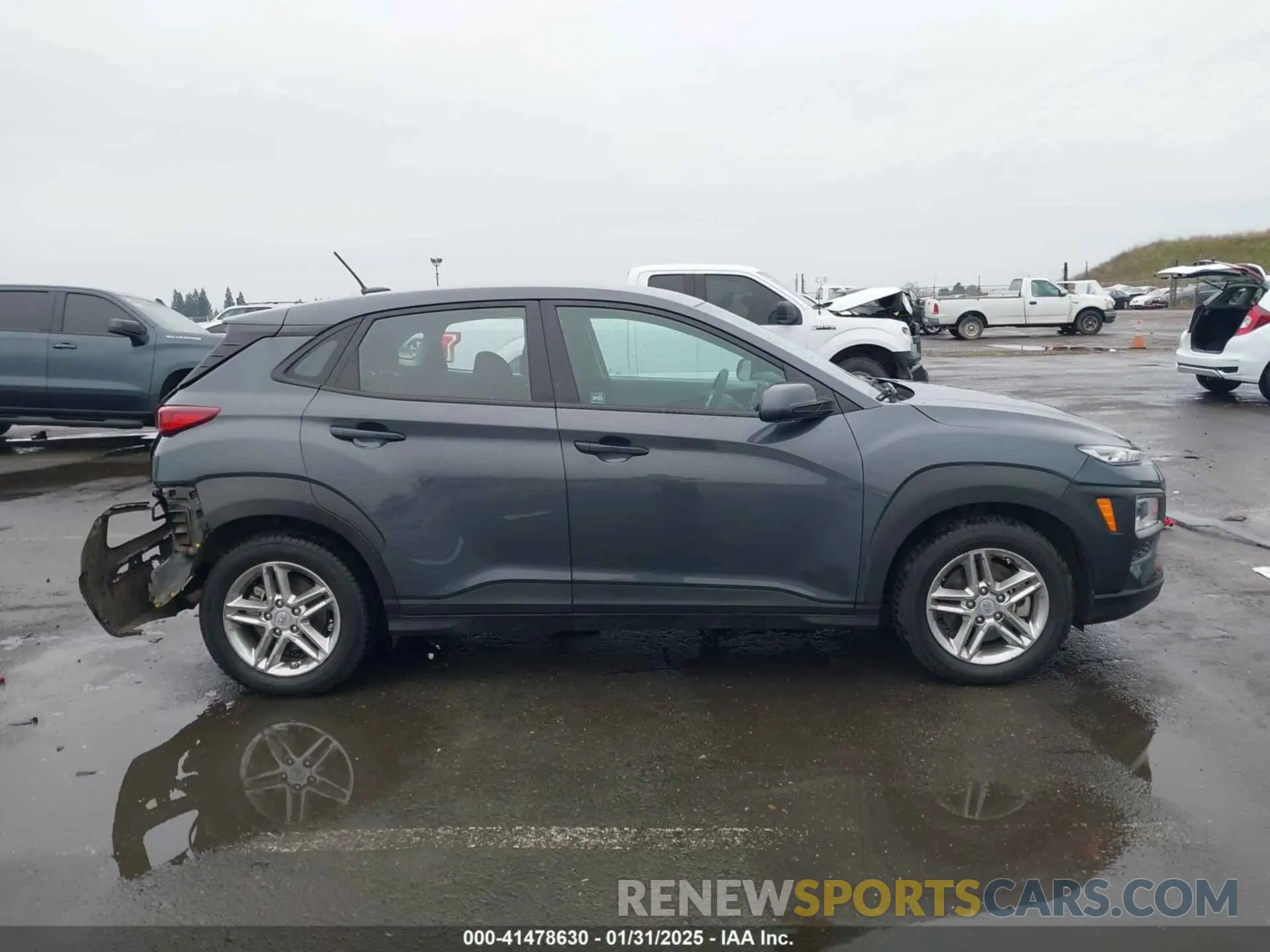 14 Photograph of a damaged car KM8K1CAA2MU692321 HYUNDAI KONA 2021