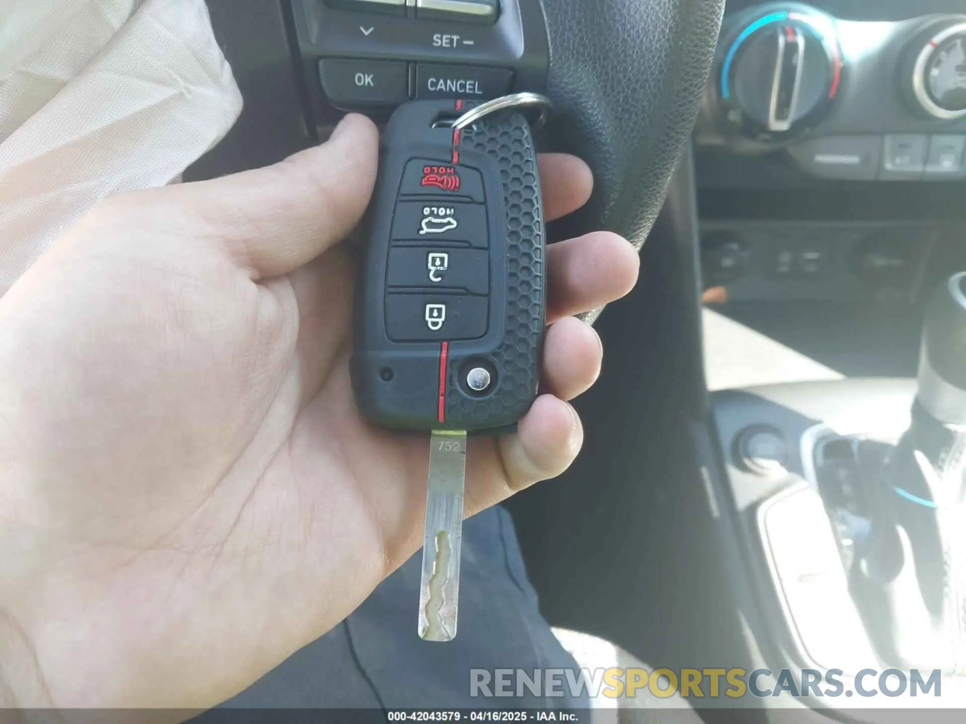 11 Фотография поврежденного автомобиля KM8K1CAA3MU674975 HYUNDAI KONA 2021