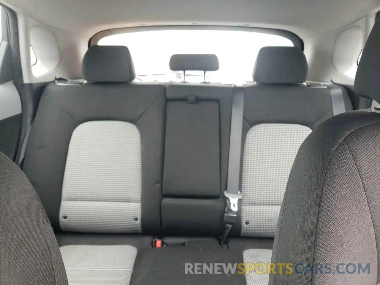 10 Фотография поврежденного автомобиля KM8K1CAA4MU705330 HYUNDAI KONA 2021