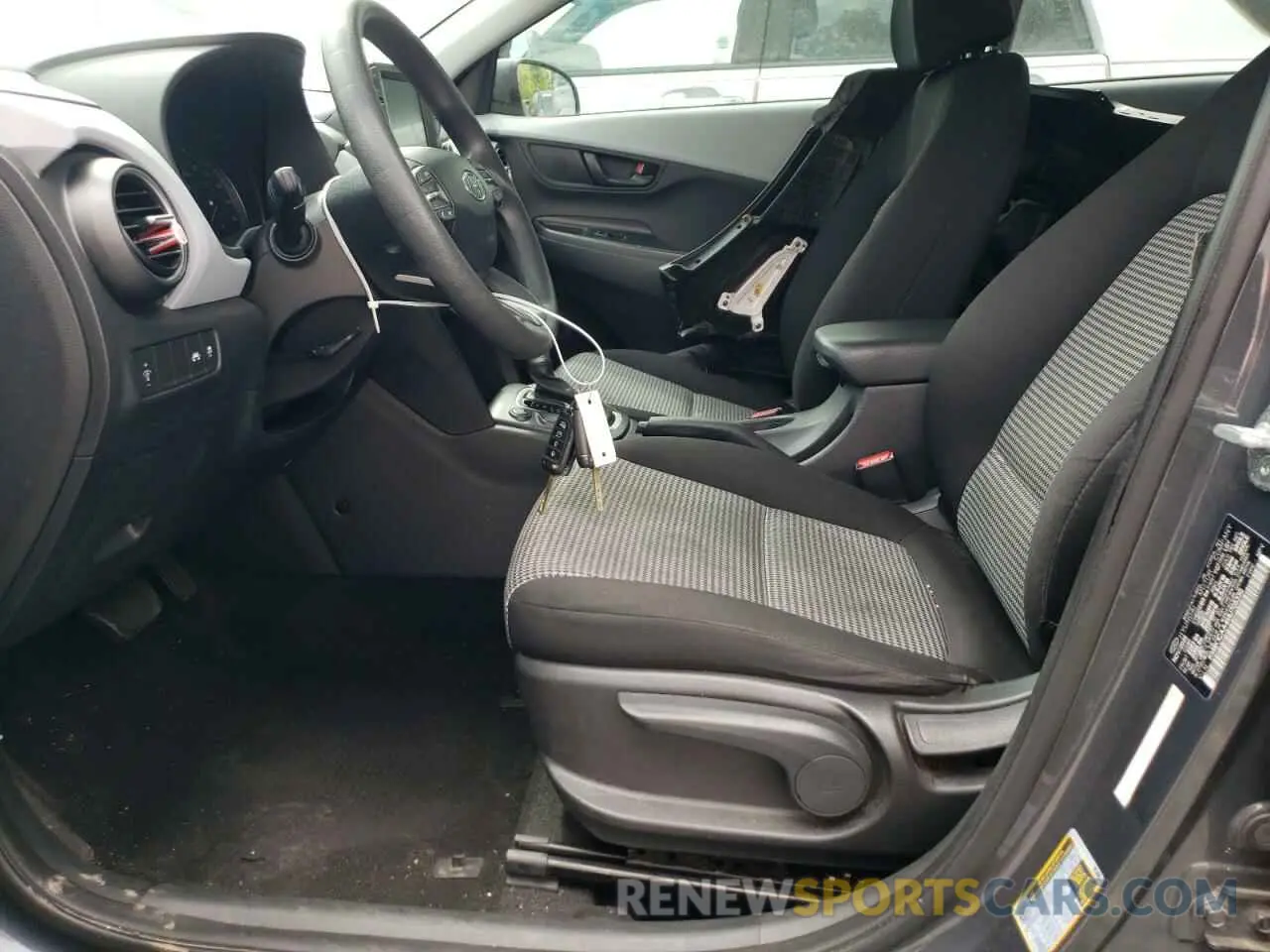 7 Фотография поврежденного автомобиля KM8K1CAA4MU705330 HYUNDAI KONA 2021