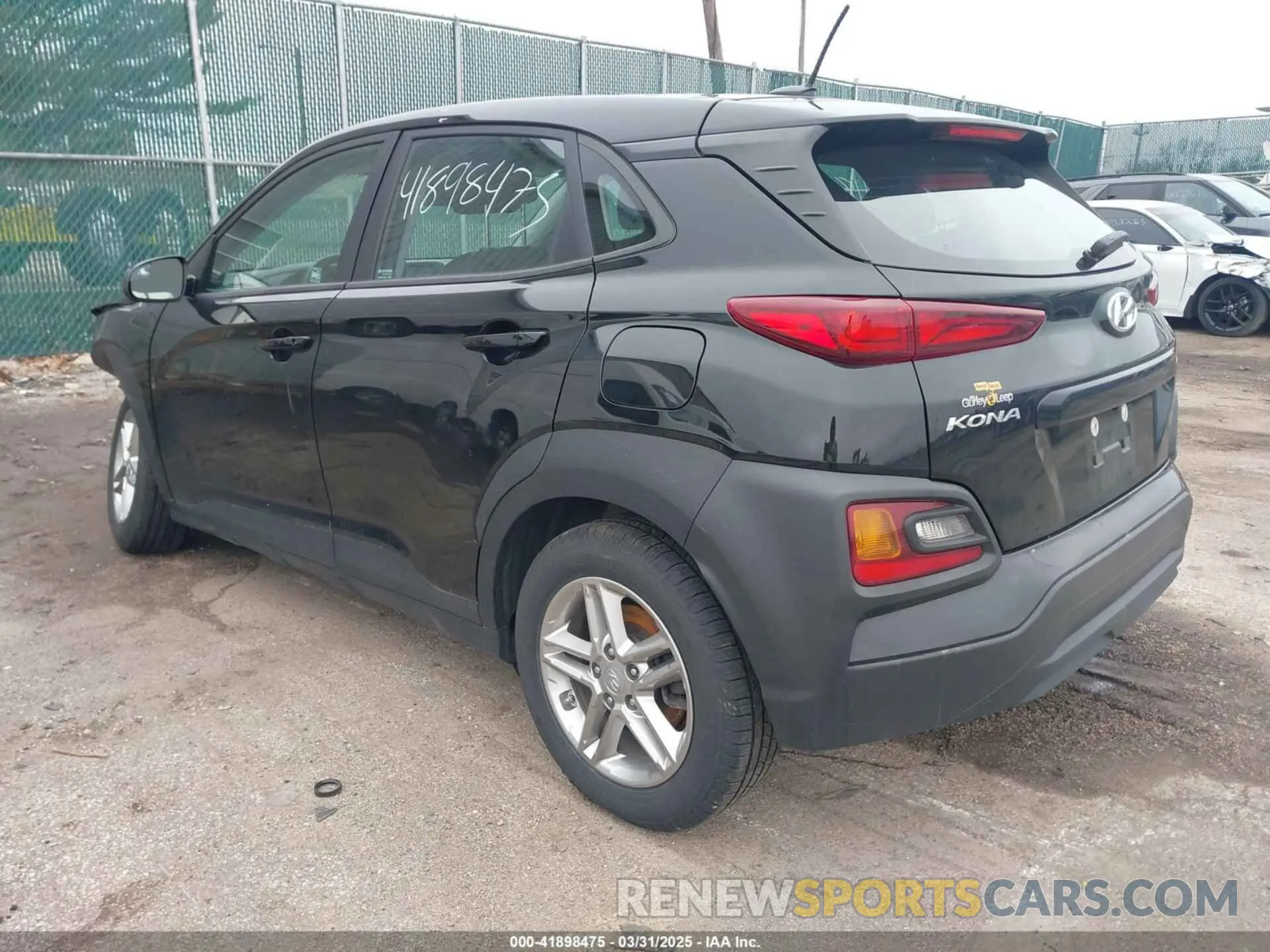 3 Photograph of a damaged car KM8K1CAA8MU738427 HYUNDAI KONA 2021