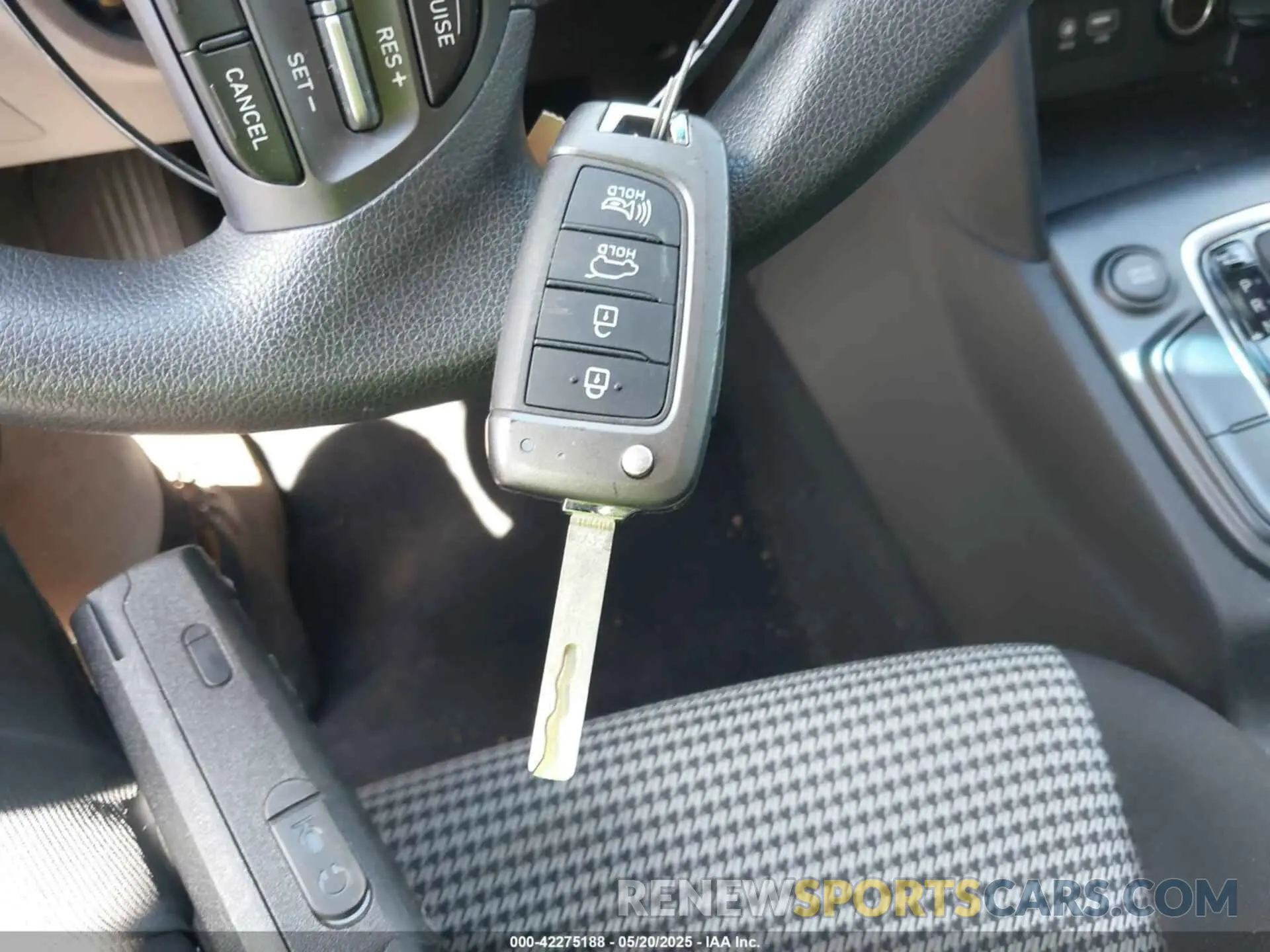 11 Photograph of a damaged car KM8K1CAA9MU723192 HYUNDAI KONA 2021