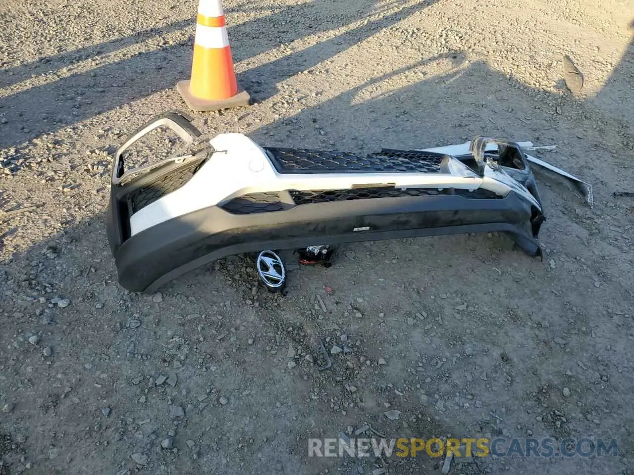 13 Photograph of a damaged car KM8K22AA1MU615656 HYUNDAI KONA 2021