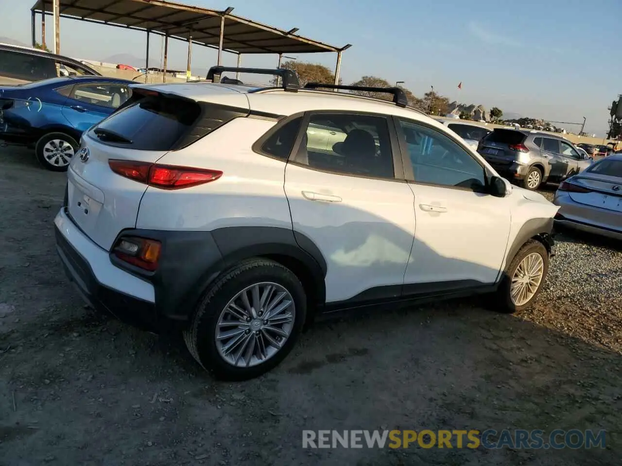 3 Photograph of a damaged car KM8K22AA1MU615656 HYUNDAI KONA 2021
