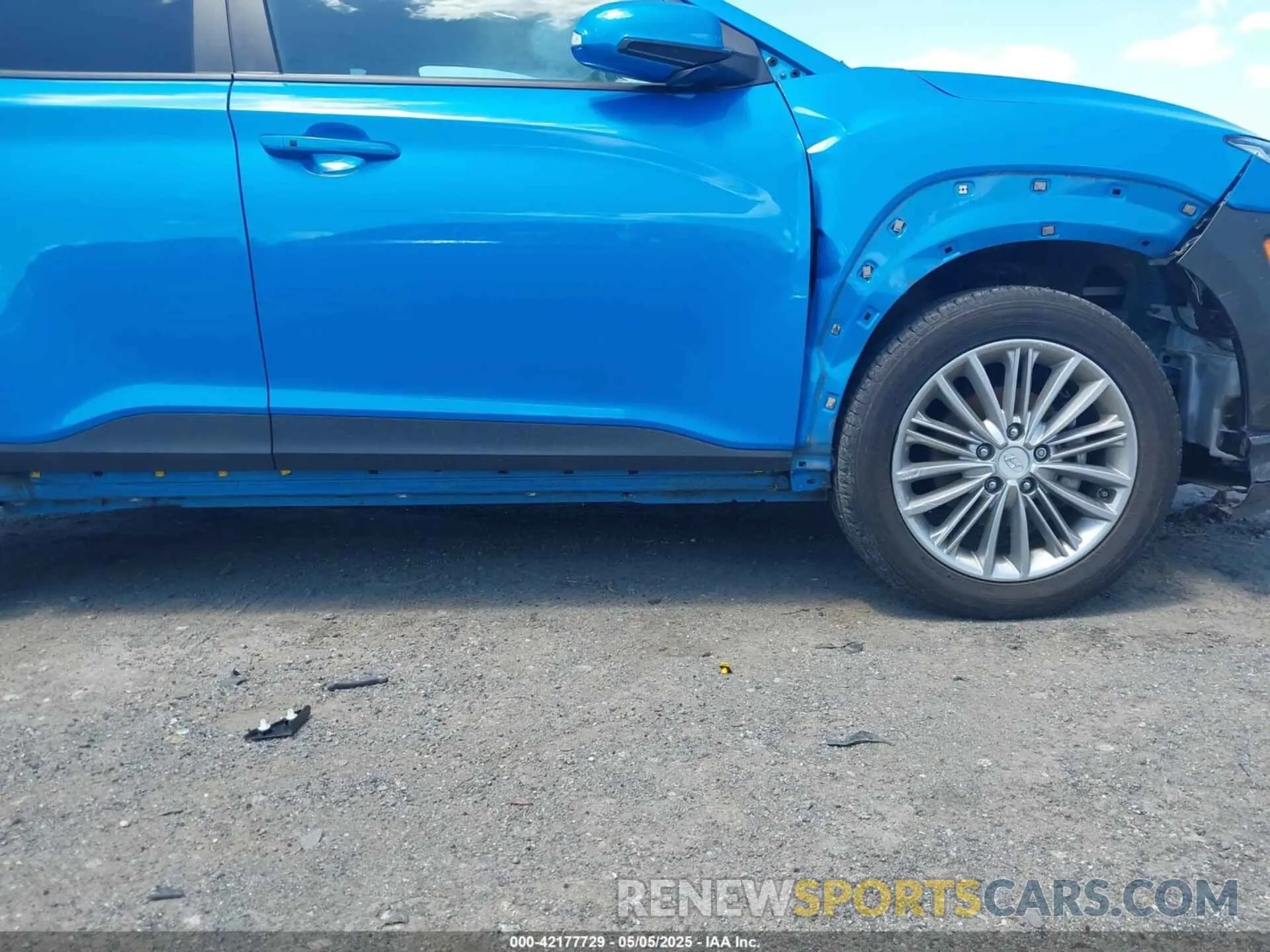 18 Photograph of a damaged car KM8K22AA4MU621368 HYUNDAI KONA 2021