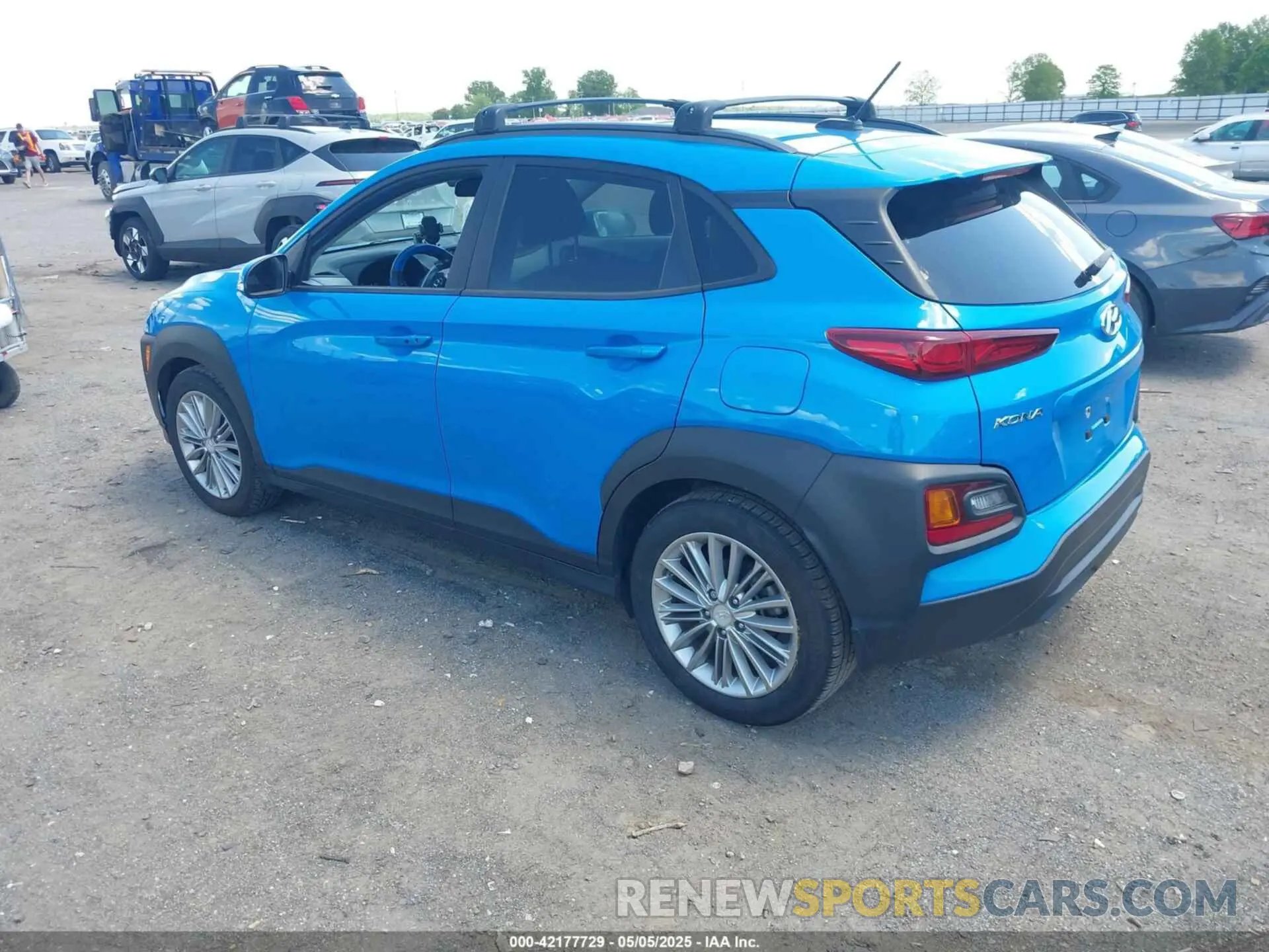 3 Photograph of a damaged car KM8K22AA4MU621368 HYUNDAI KONA 2021