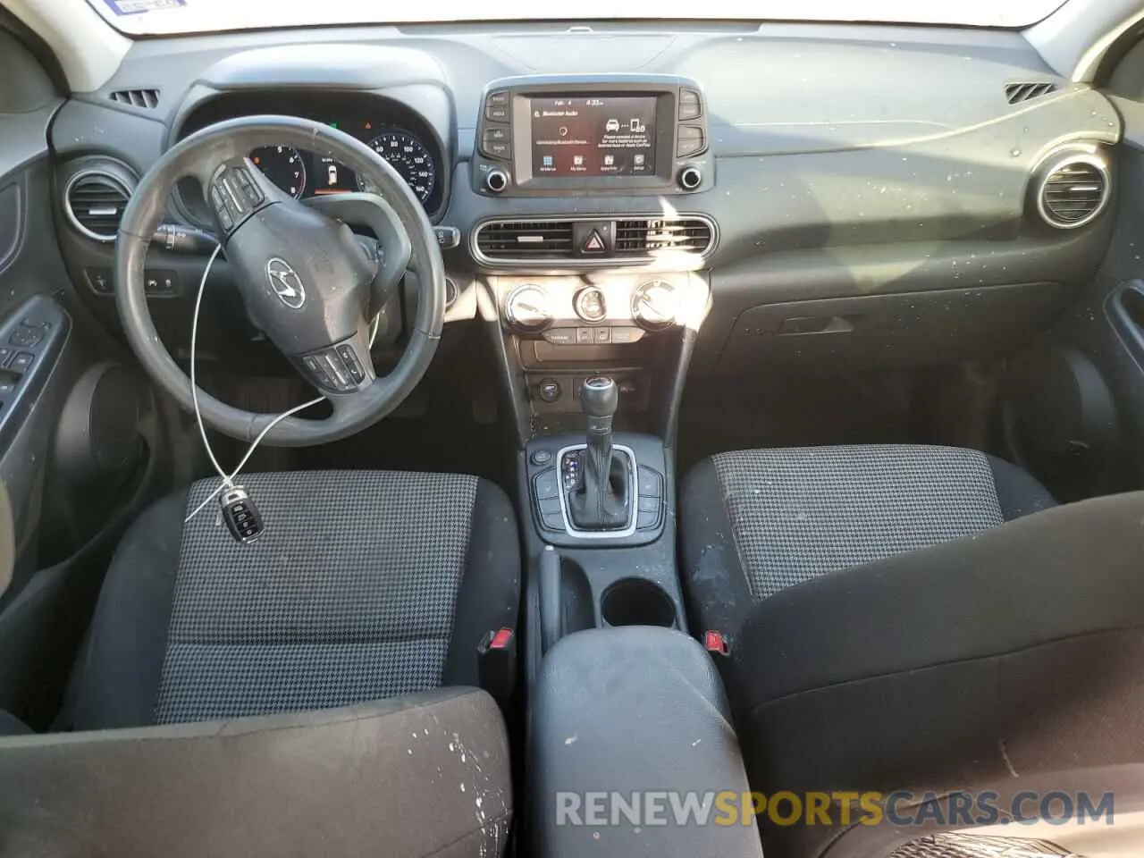 8 Photograph of a damaged car KM8K22AA4MU690075 HYUNDAI KONA 2021