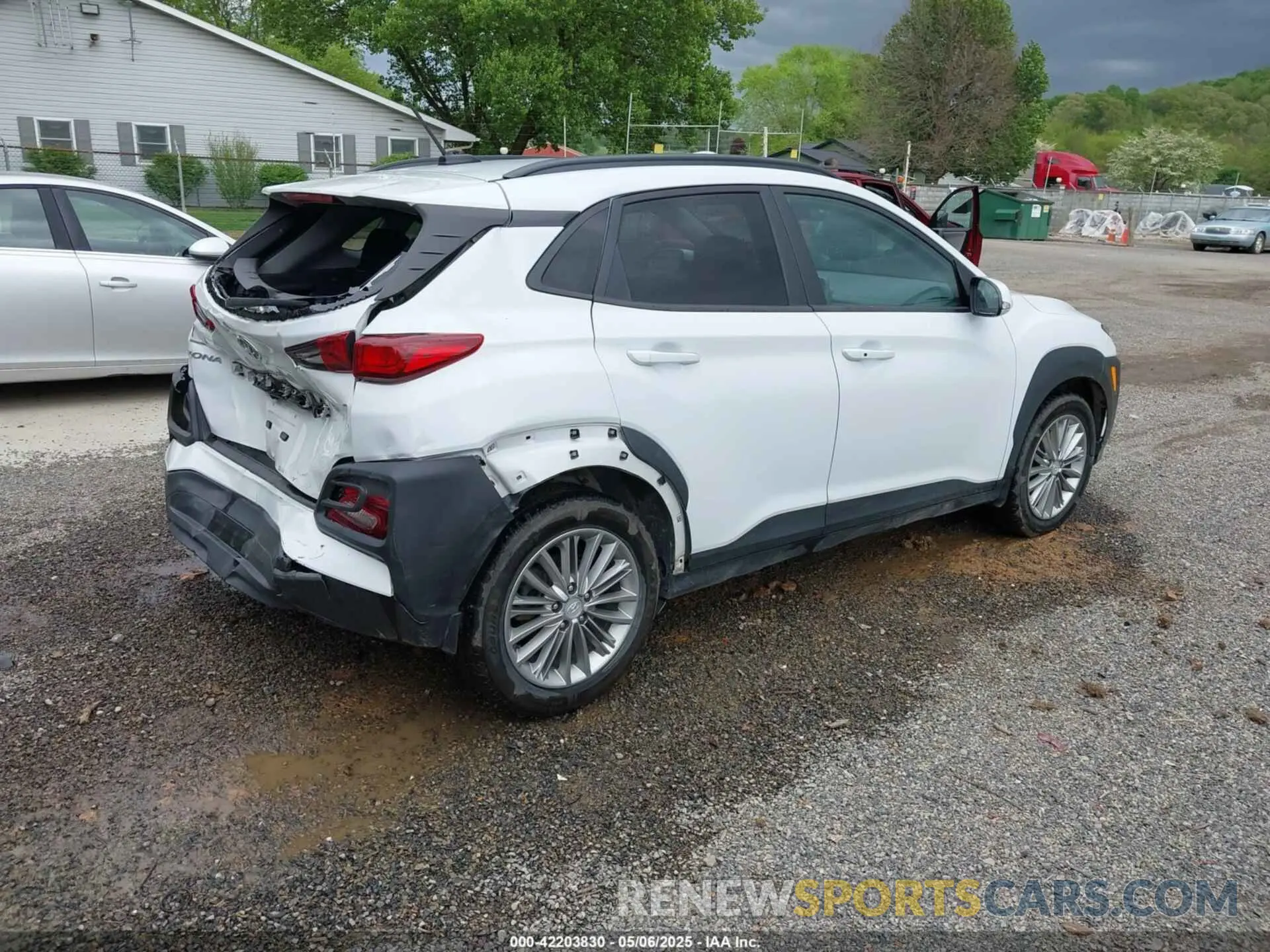 4 Фотография поврежденного автомобиля KM8K22AA6MU600814 HYUNDAI KONA 2021