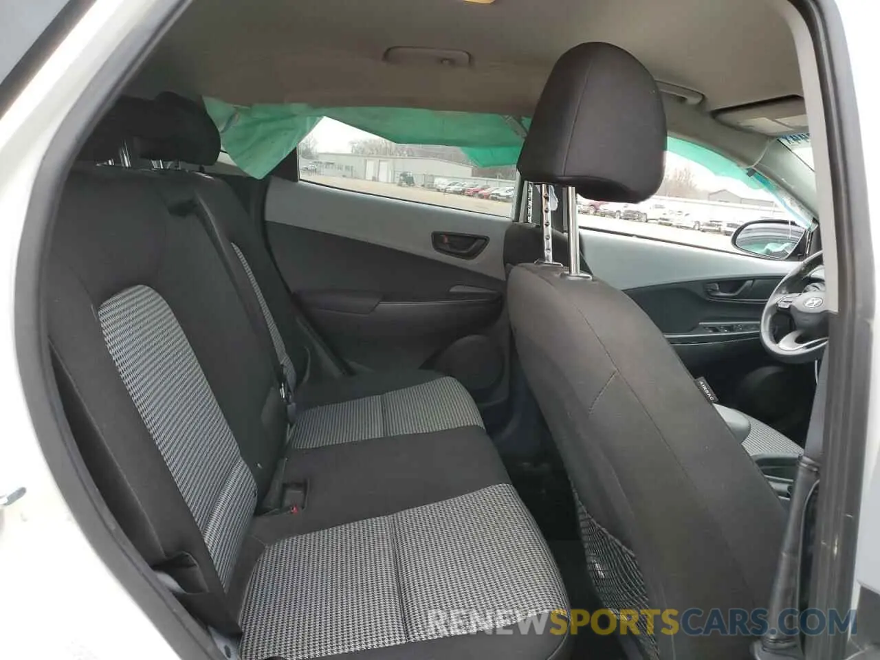 12 Photograph of a damaged car KM8K22AA6MU724632 HYUNDAI KONA 2021