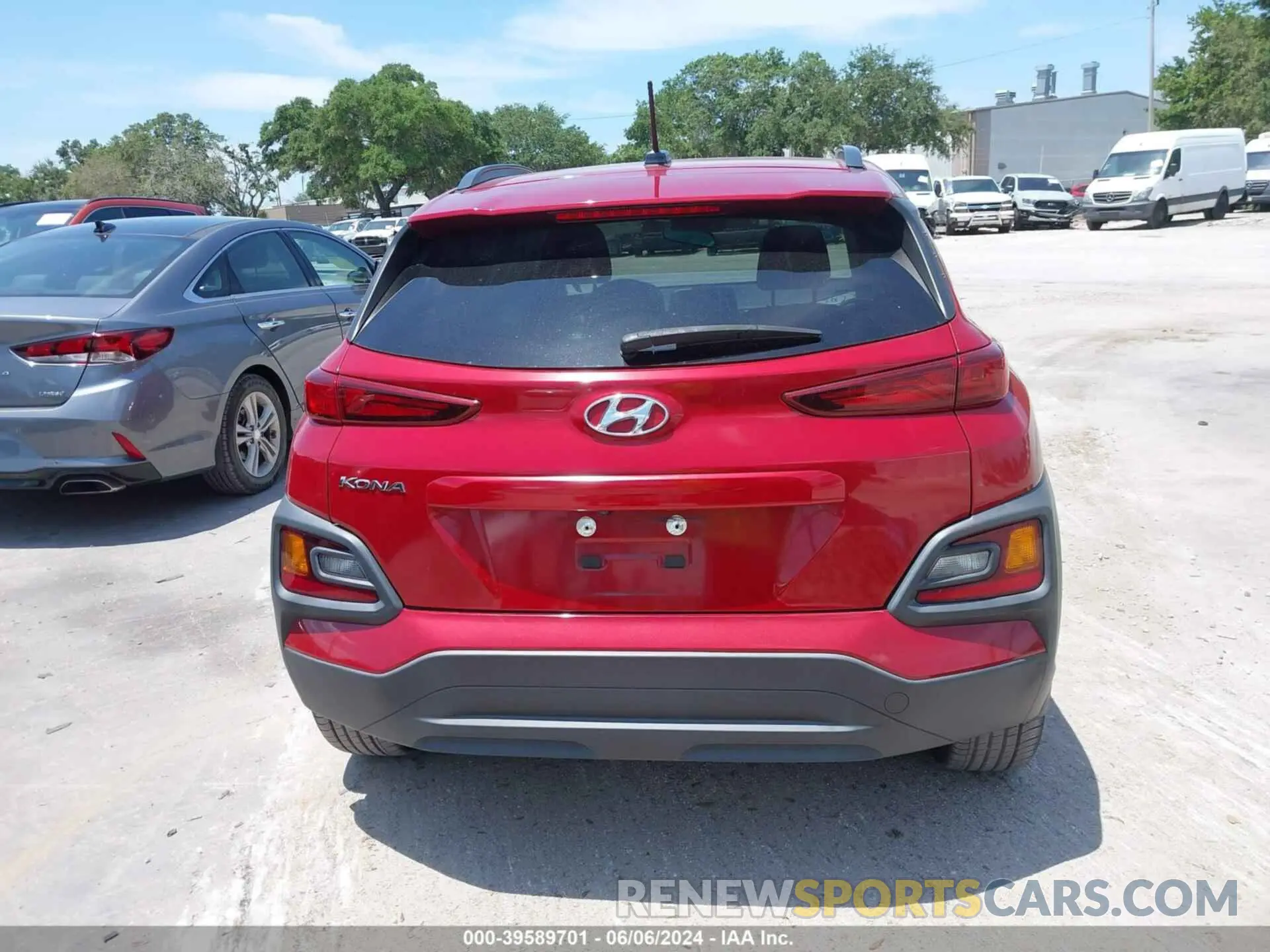 16 Photograph of a damaged car KM8K22AA8MU601480 HYUNDAI KONA 2021