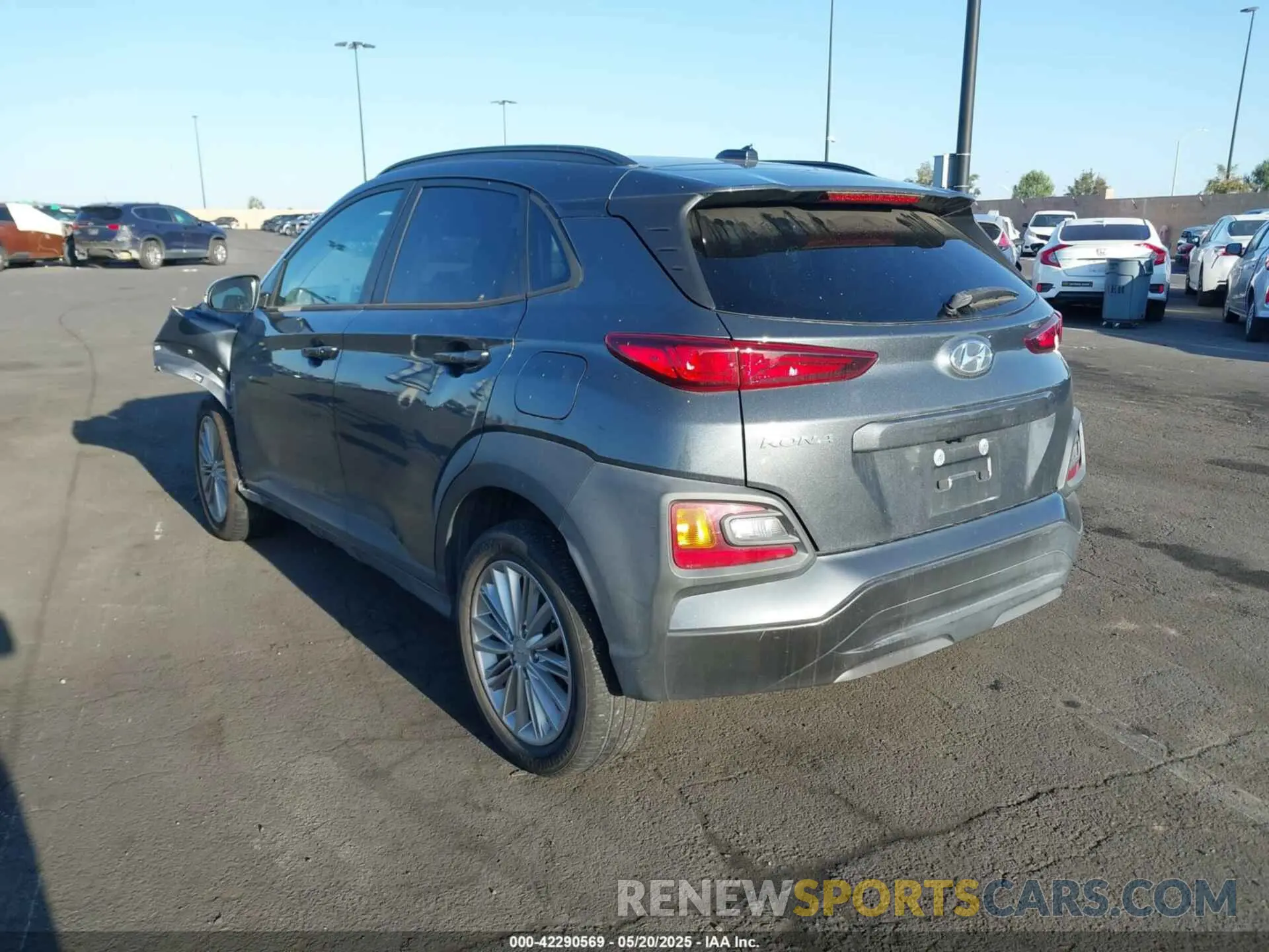 3 Photograph of a damaged car KM8K22AA8MU709713 HYUNDAI KONA 2021
